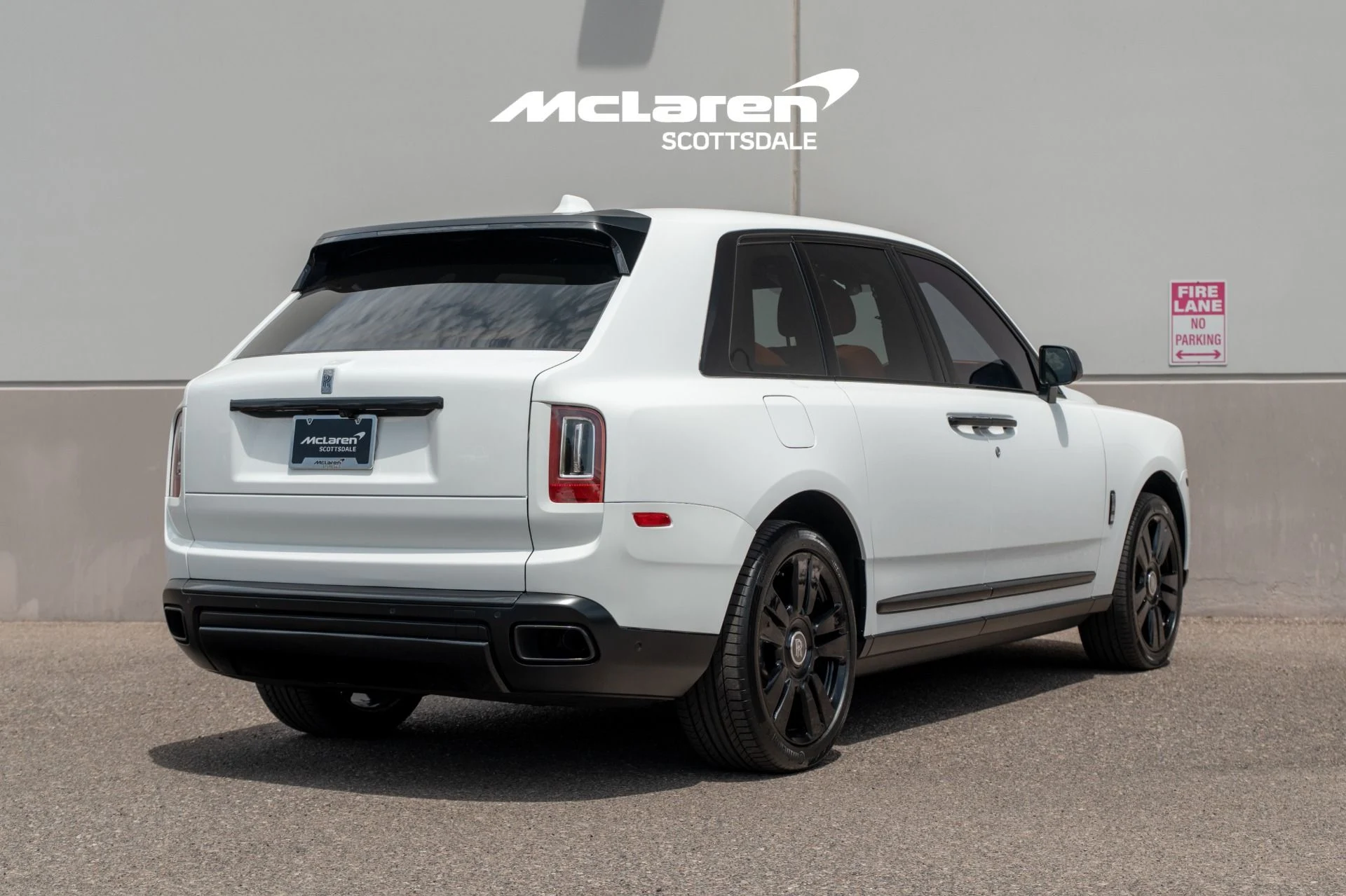 mph006_56780486_Used_2023_Rolls_Royce_CULLINAN_1787000279_f69b77a25c