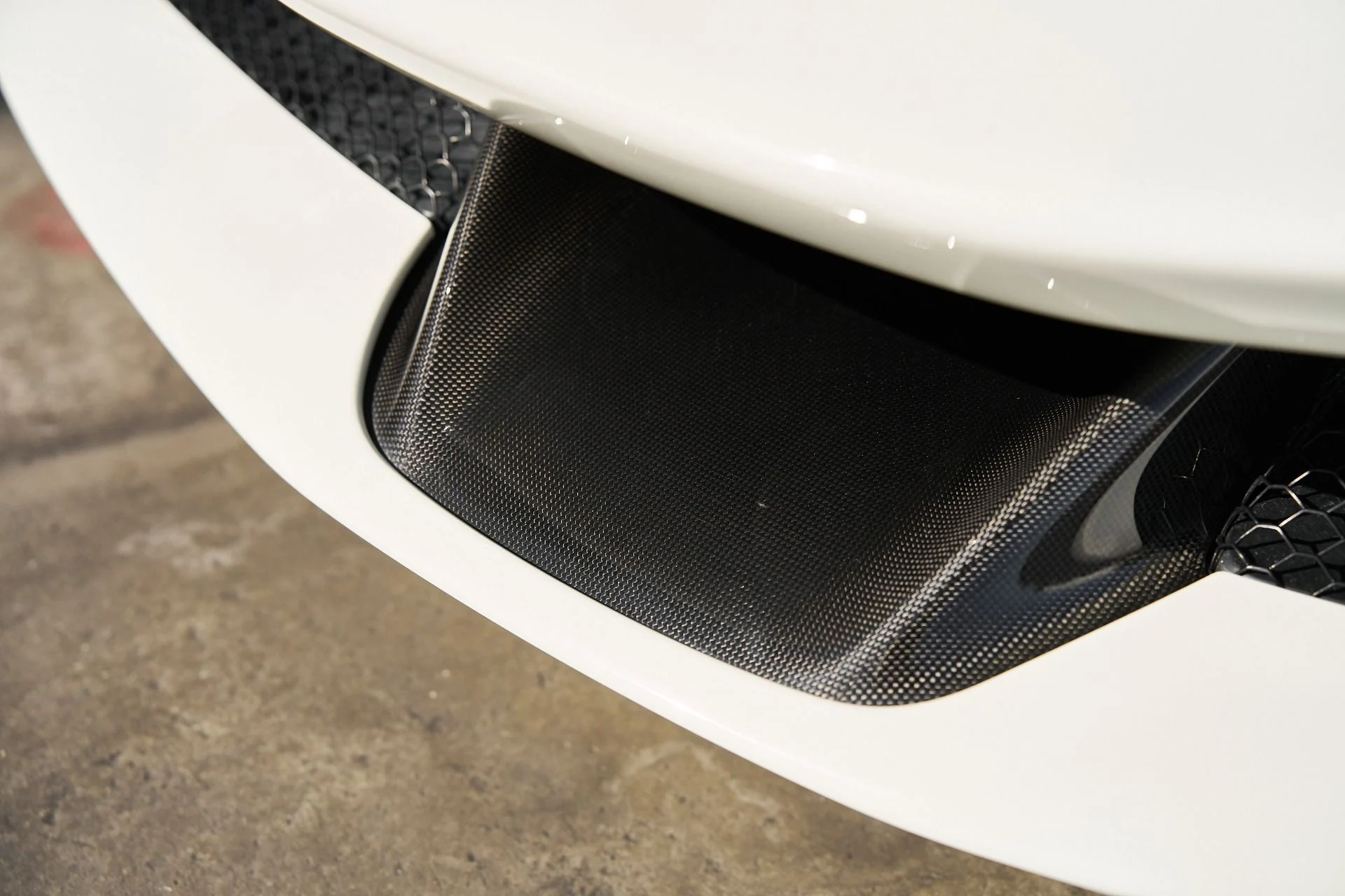 mph006_568684421_Used_2023_Ferrari_SF_90_Stradale_1762821629_207a158e3f