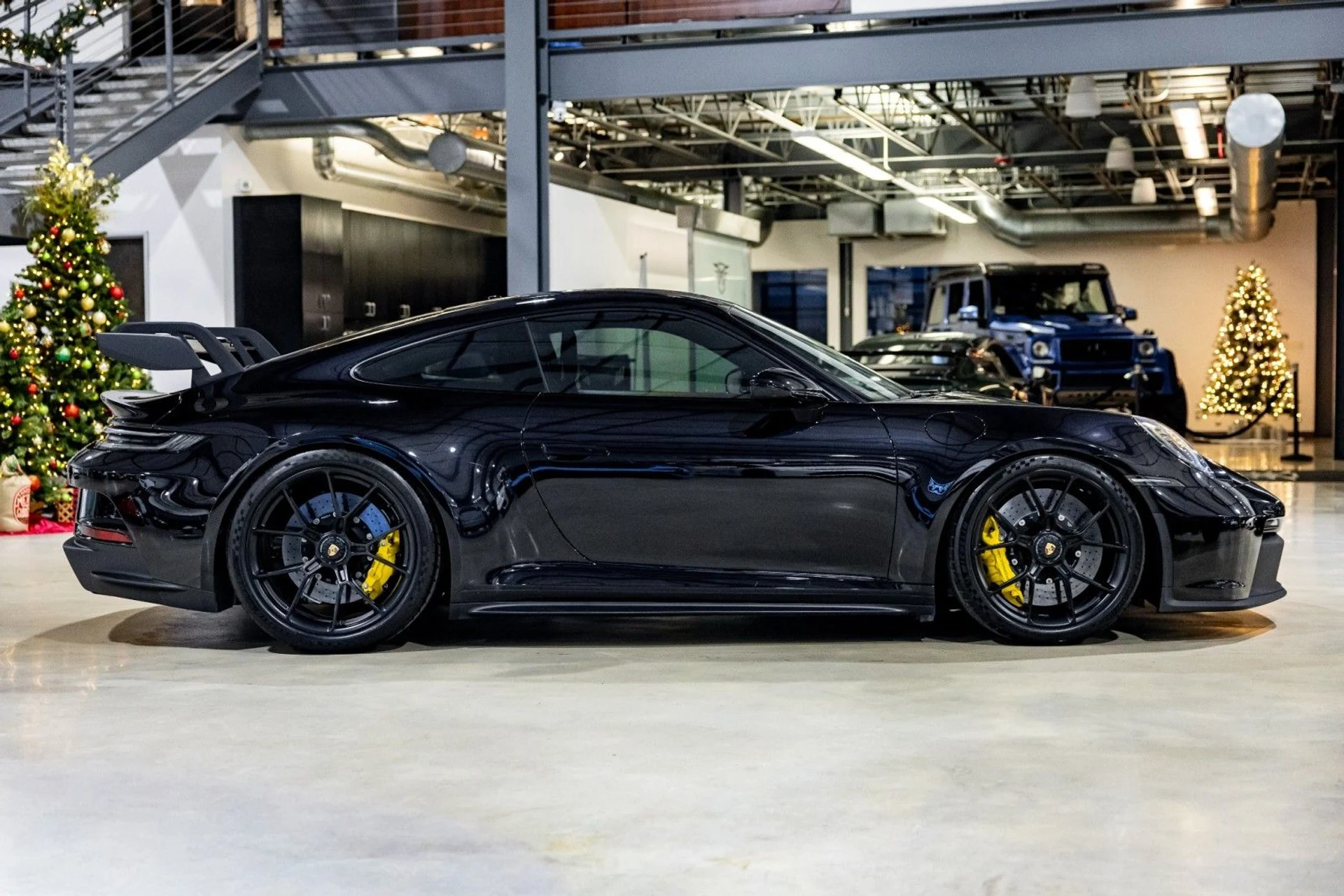 mph006_576544130_zg_606af587c4