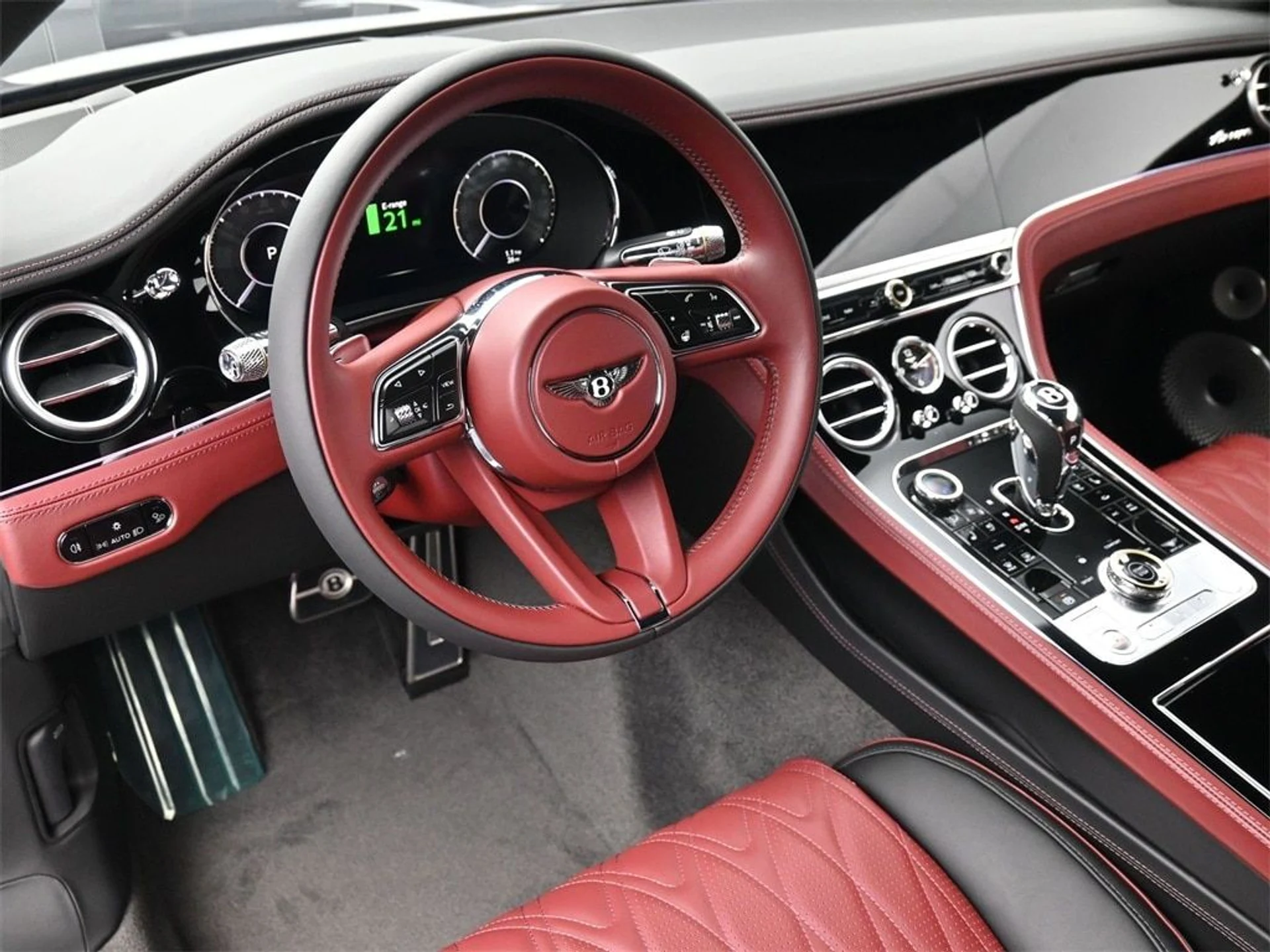 mph006_585584576_2230030214ab6eb071a3c8f26c6f7f36x_66e01a28f6