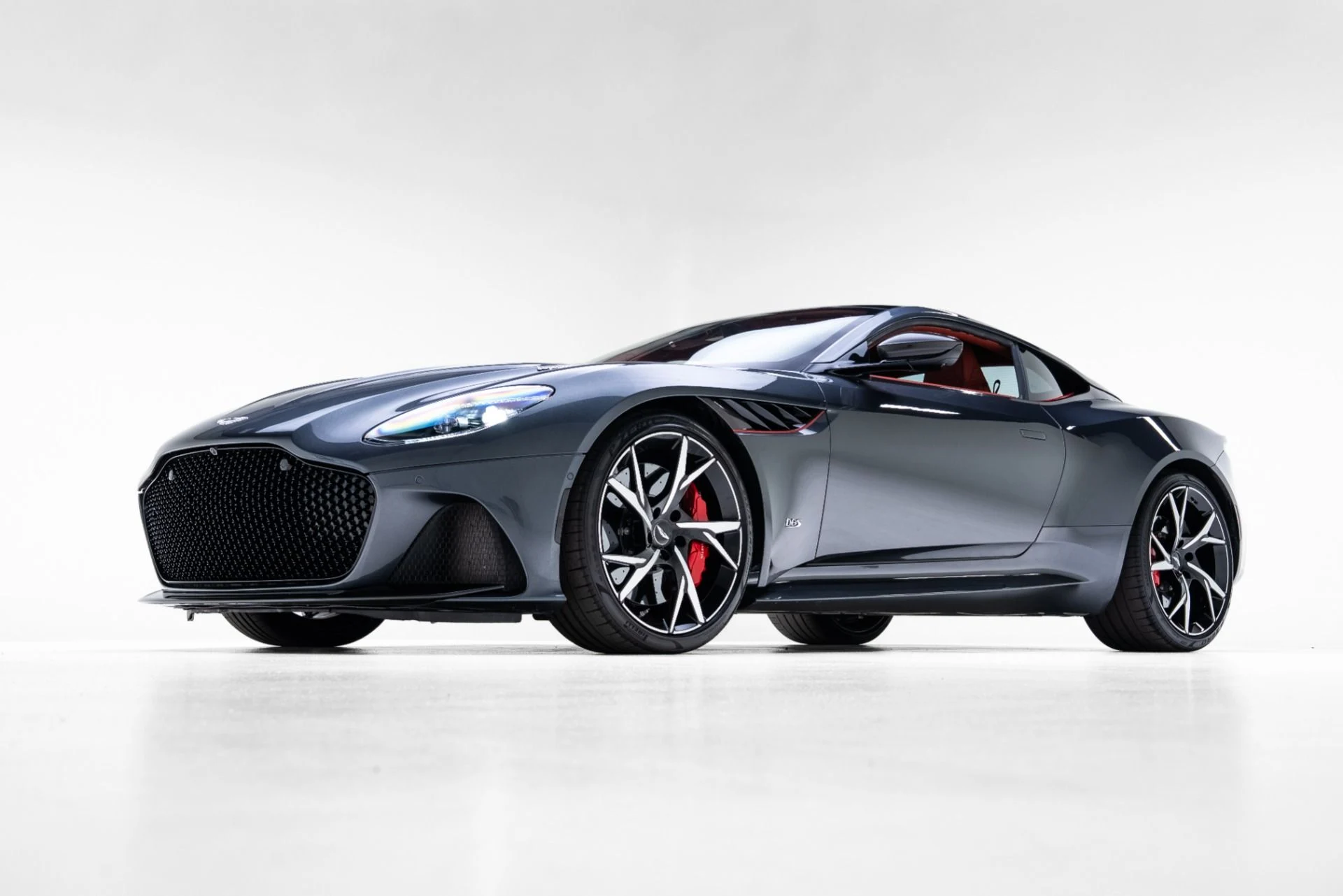mph006_587474730_Used_2019_Aston_Martin_DBS_Superleggera_1772826808_be8bcf5f12