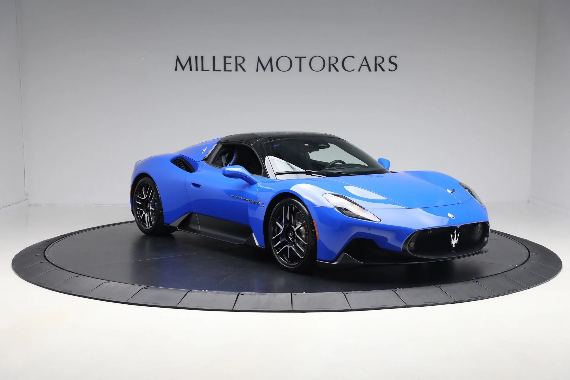 mph006_595219822_New_2024_Maserati_MC_20_Cielo_587b533a27