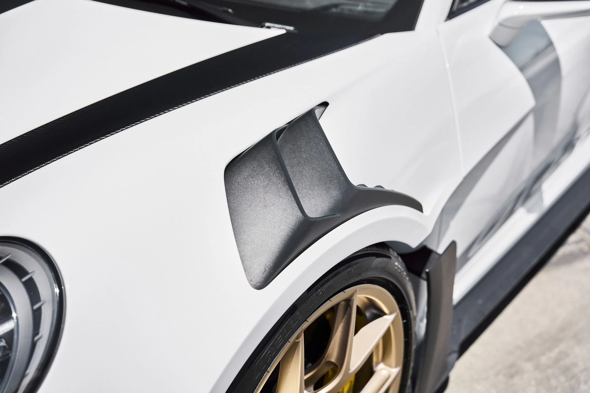 mph006_59572325_Used_2025_Porsche_911_GT_3_RS_1780614670_2cf47f3f56