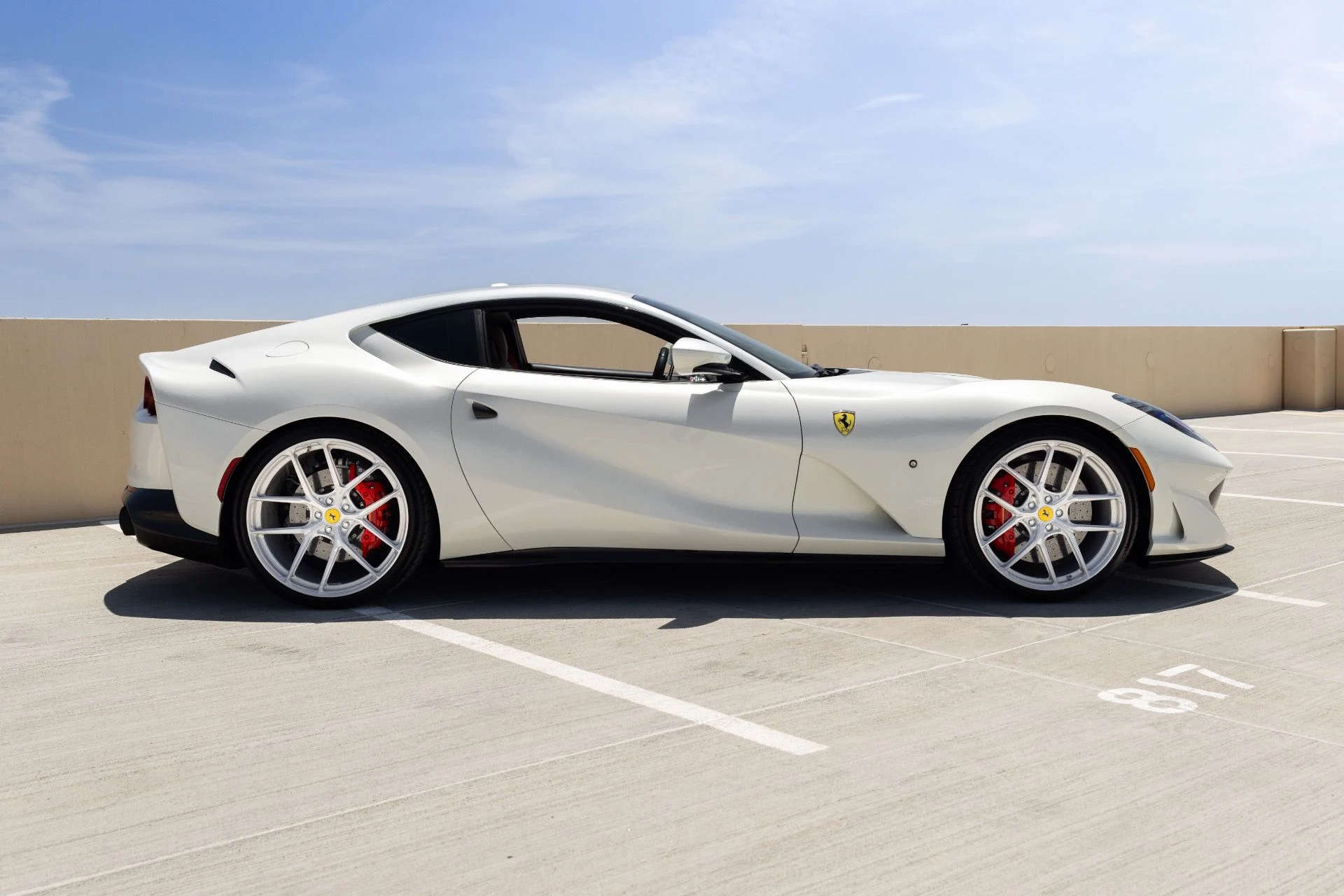 mph006_59858698_Used_2020_Ferrari_812_Superfast_1779237013_e4cd99d1d6