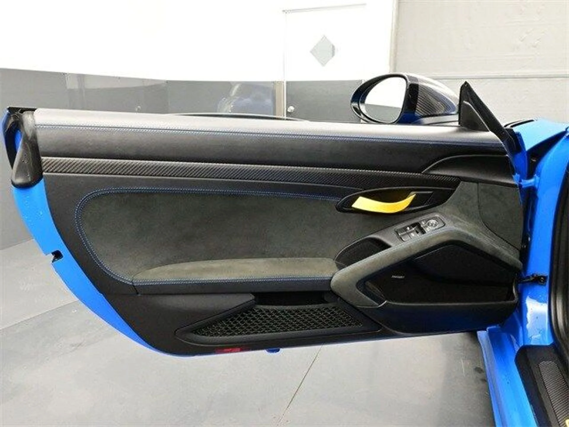 mph006_604624975_fe6ecb10fcd2e73714d3132c80b37622x_822852cd11