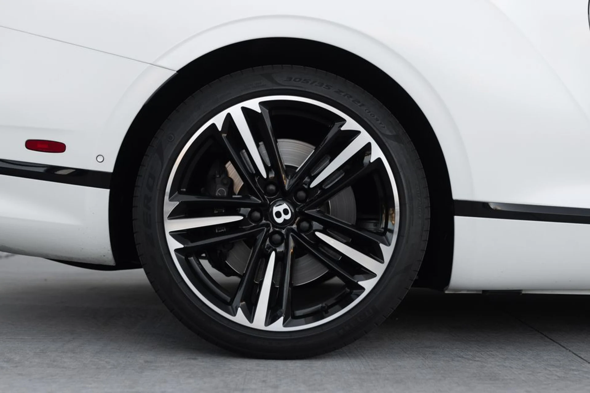 mph006_605268802_dc9f41ac2418731f8df4636574af4d5bx_efcfe192f1