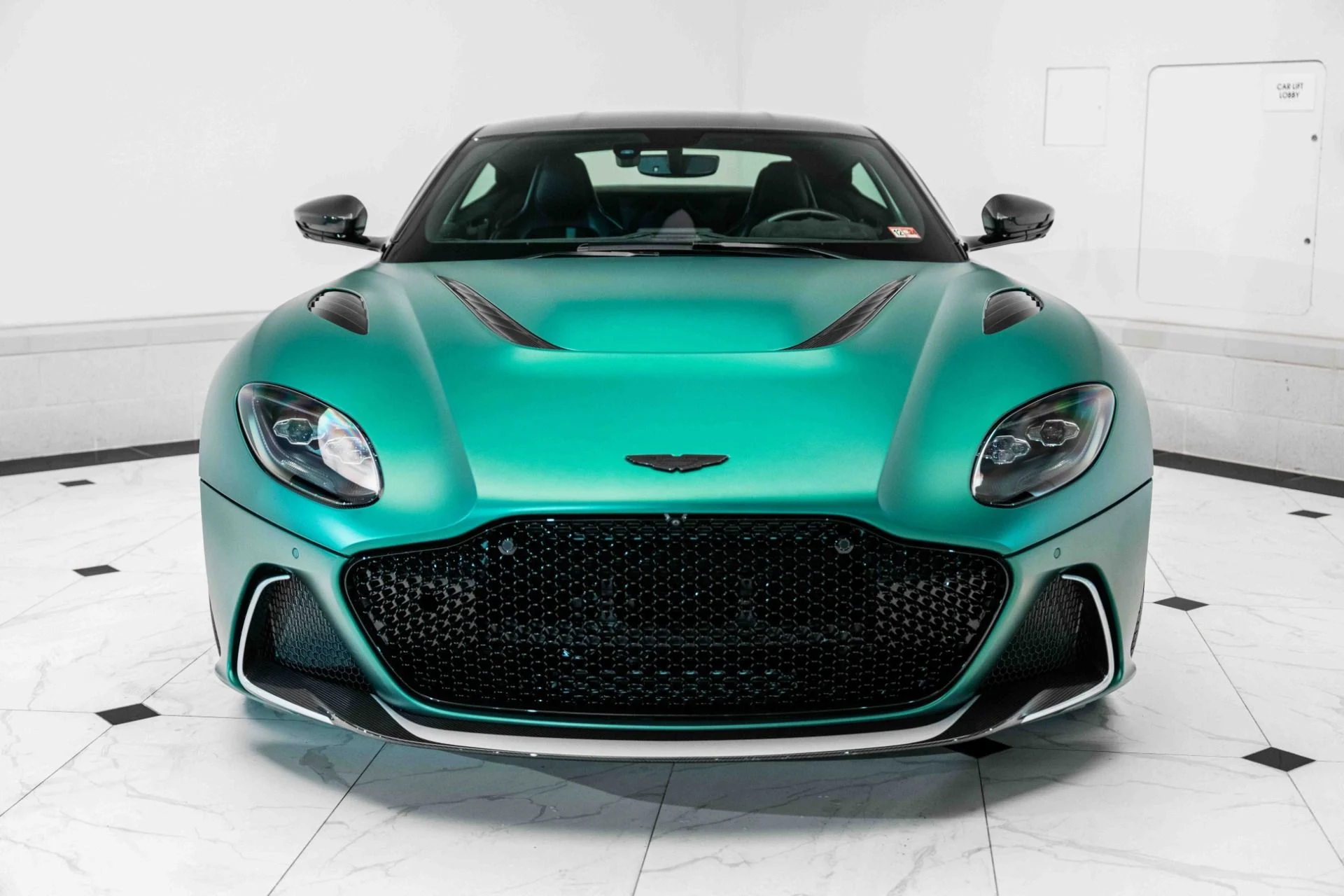 mph006_605275124_Used_2023_Aston_Martin_DBS_770_Ultimate_1701899330_dd20464d09