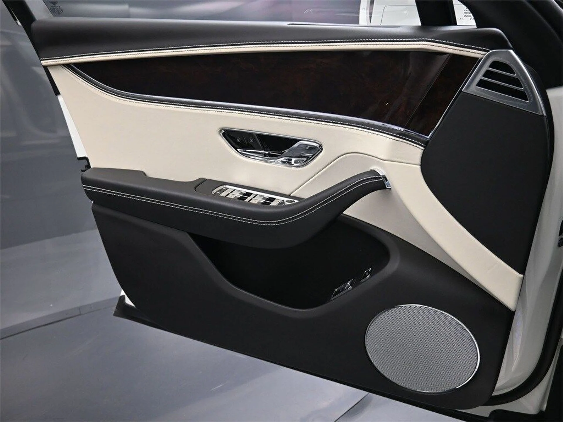 mph006_615979458_7fdc2f966c0fb58cf378211a77d14644x_10d21367a6