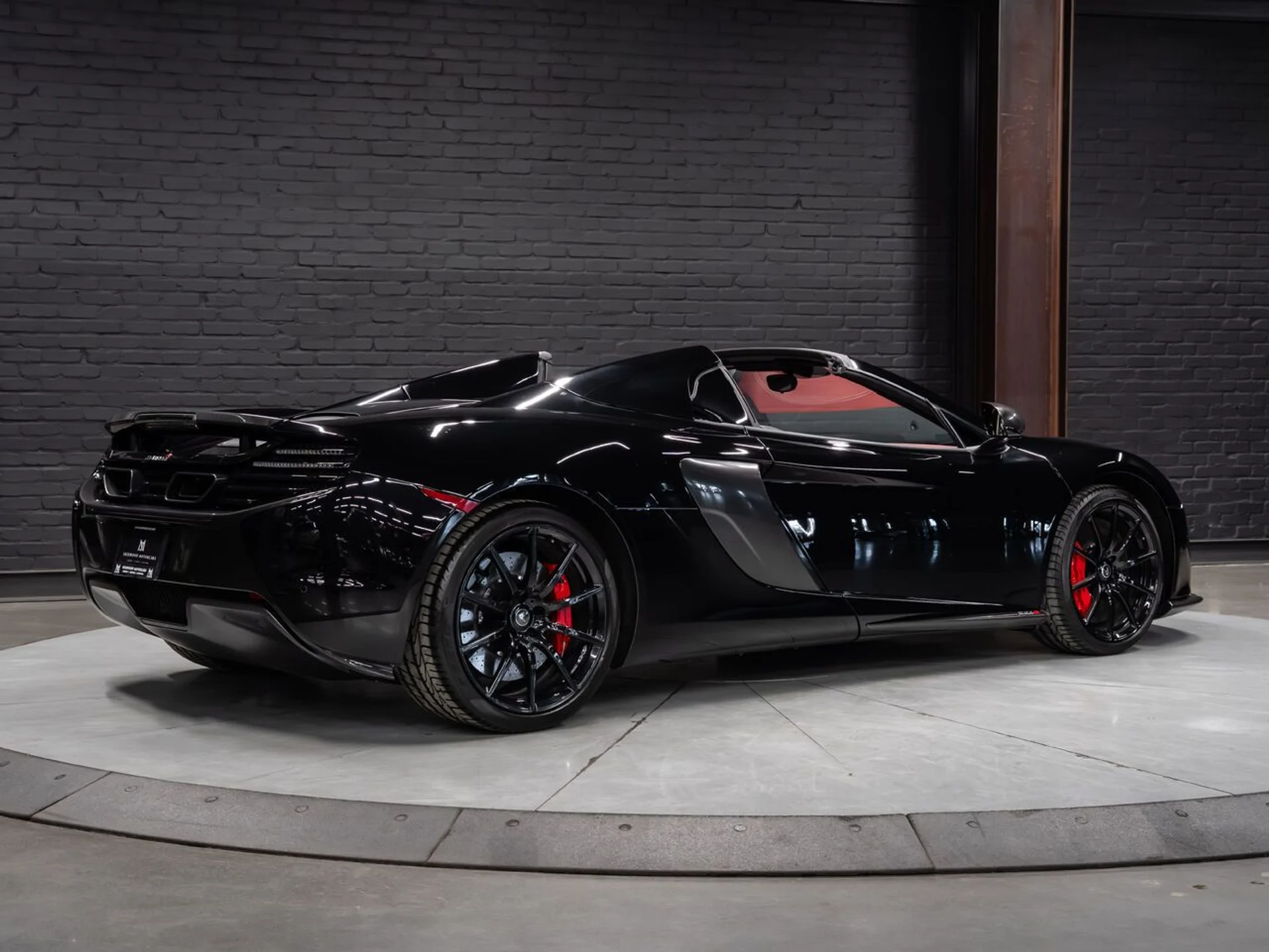 mph006_618467307_mclaren_650s_2015_20cc0c5715