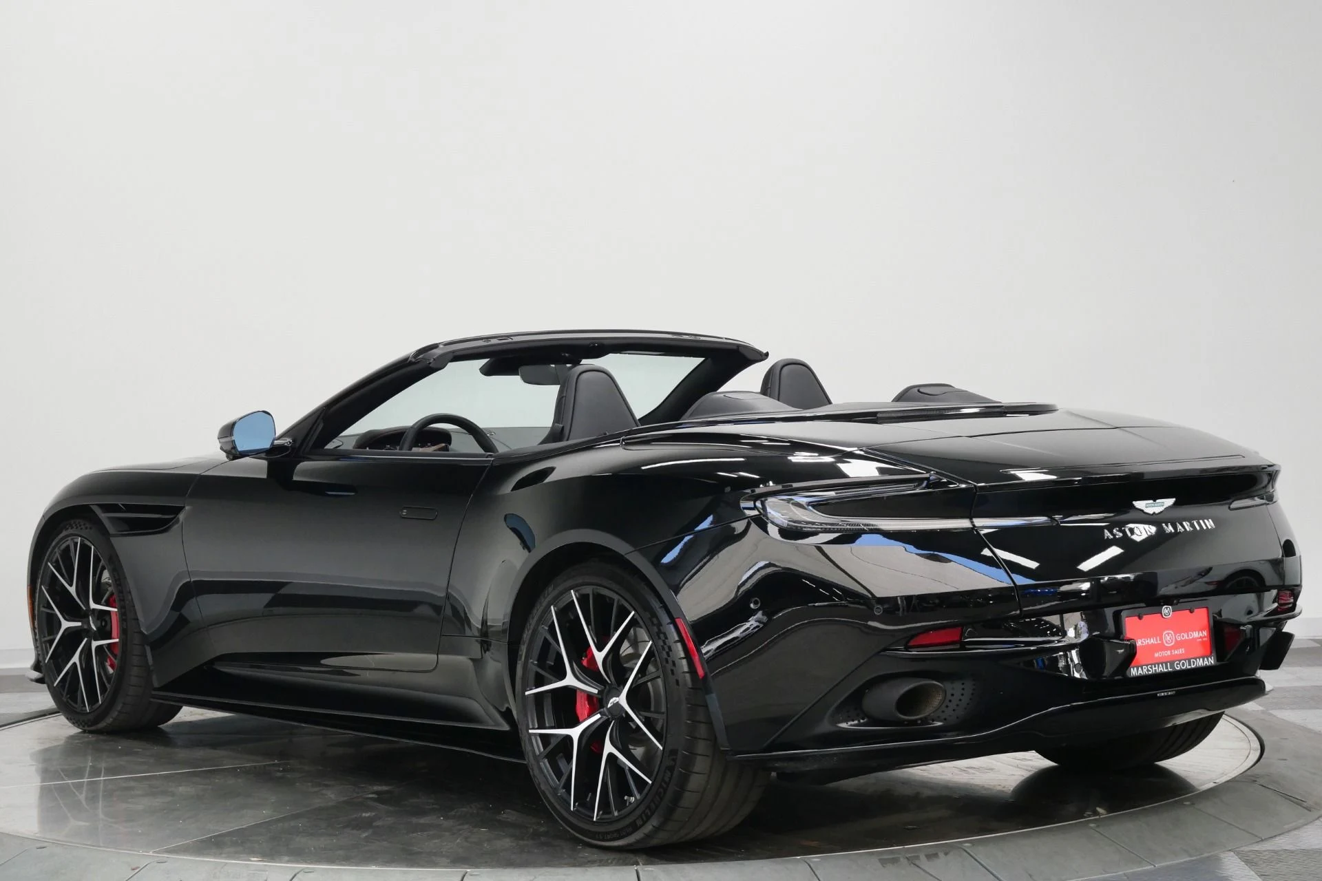 mph006_624213039_Used_2025_Aston_Martin_DB_12_Volante_Inspire_Sport_Interior_Upper_and_Lower_Black_Packs_1778172034_19ba047cda