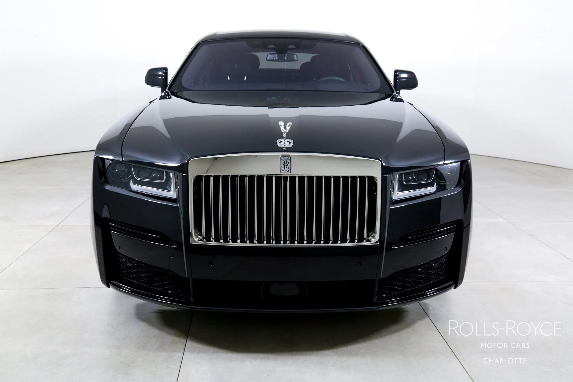 mph006_63422208_Used_2024_Rolls_Royce_Ghost_1755798774_90936beb9e