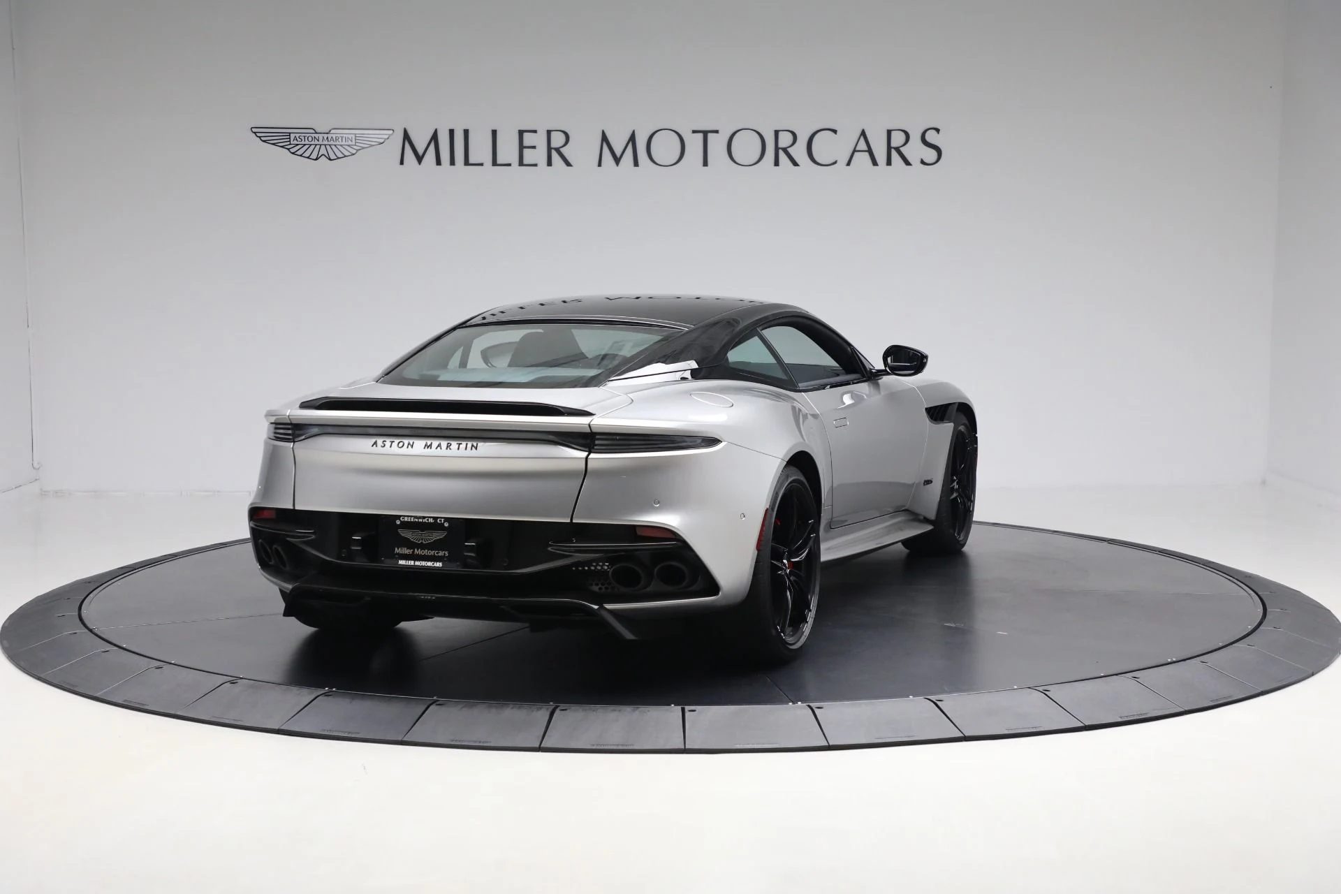 mph006_642302278_Used_2023_Aston_Martin_DBS_Superleggera_38ef40b171