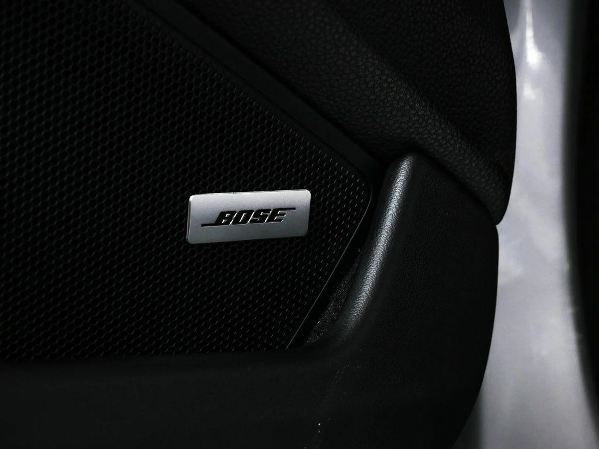 mph006_642482448_WR_En_Lm_MS_Yr_Mm_O_S9_XWA_Hb8_T_Sm_M_10557a3c65