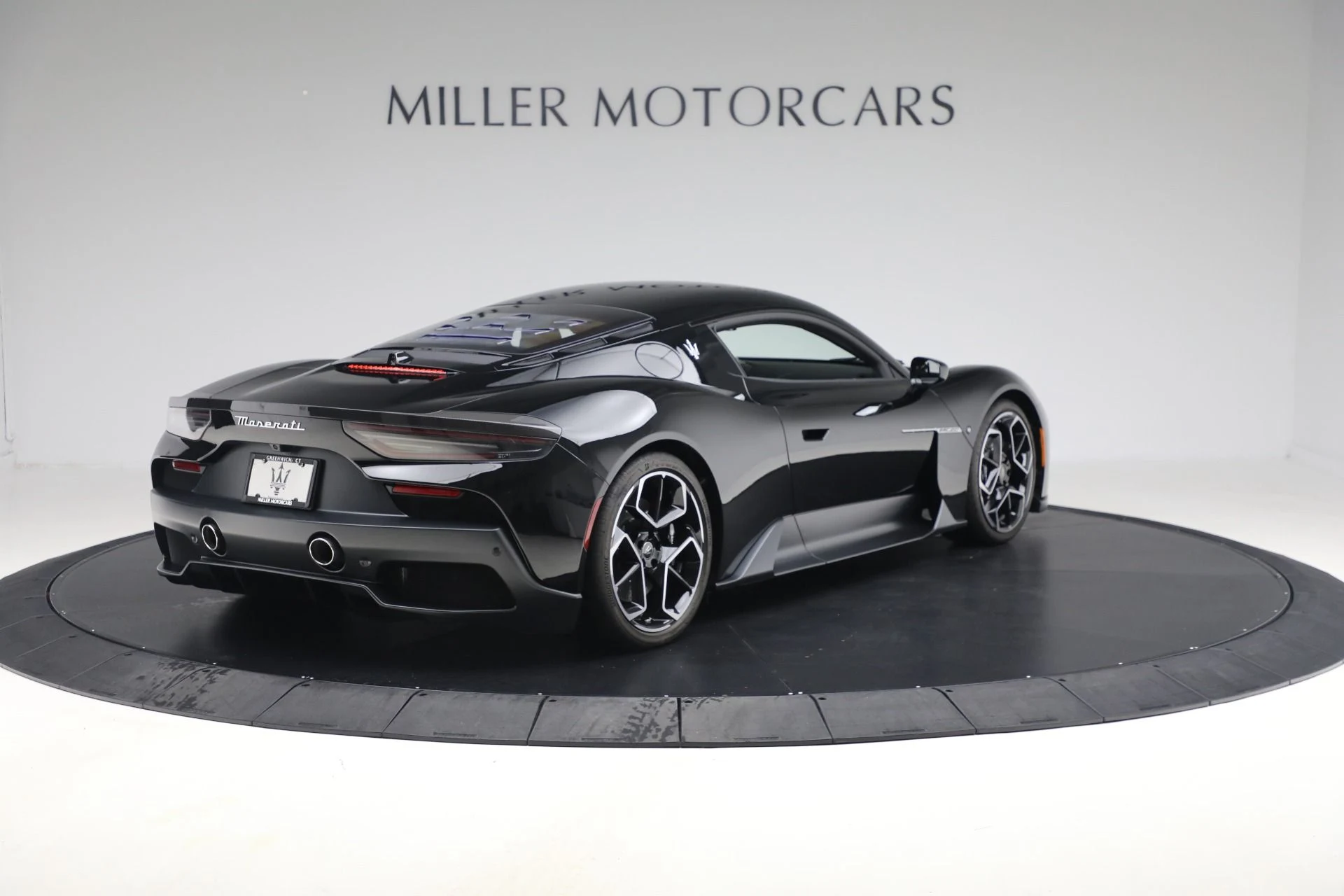mph006_65012613_Used_2023_Maserati_MC_20_3bacfa7710
