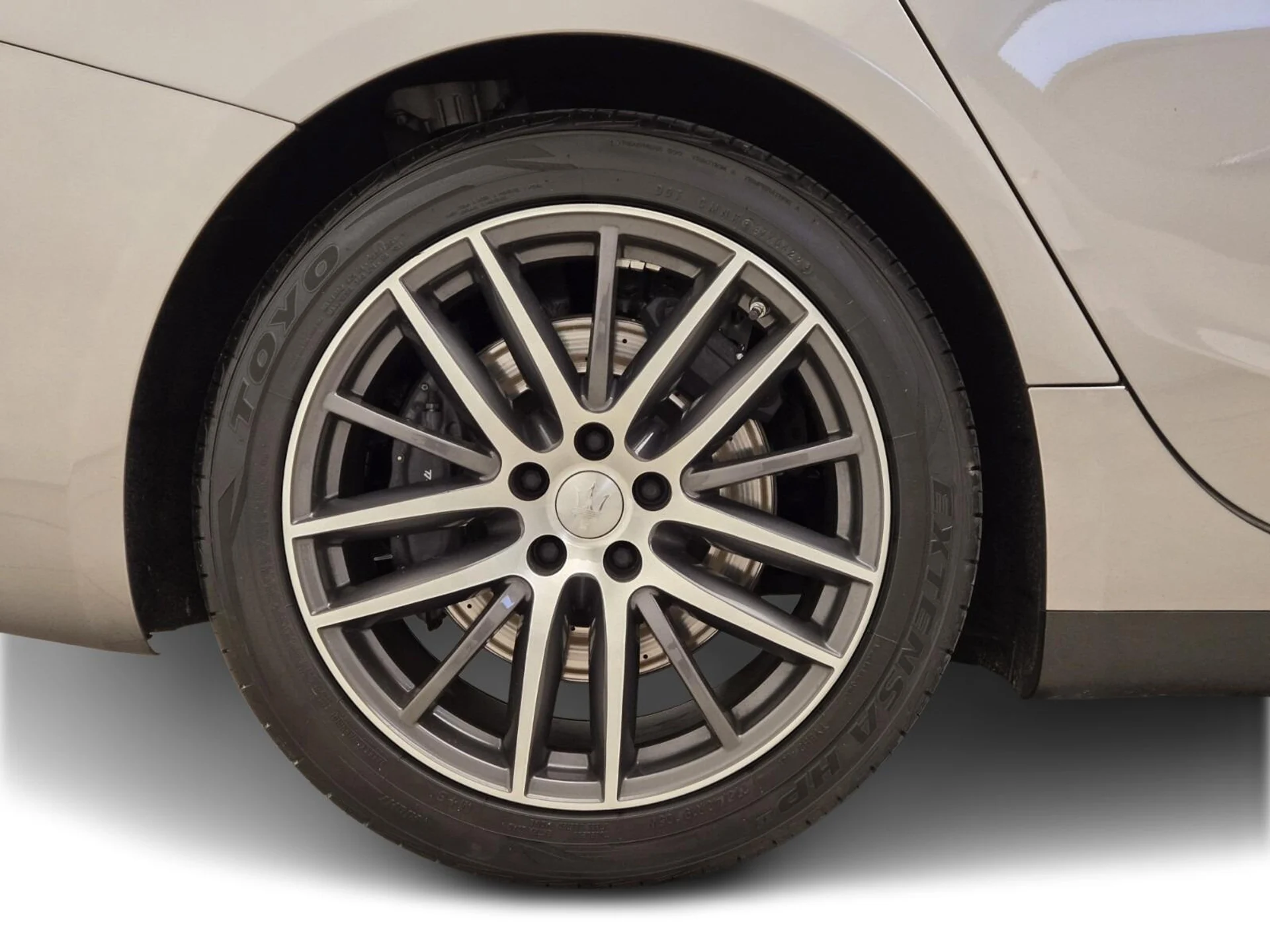 mph006_655175599_Used_2019_Maserati_Ghibli_S_1753943834_8e19407a67
