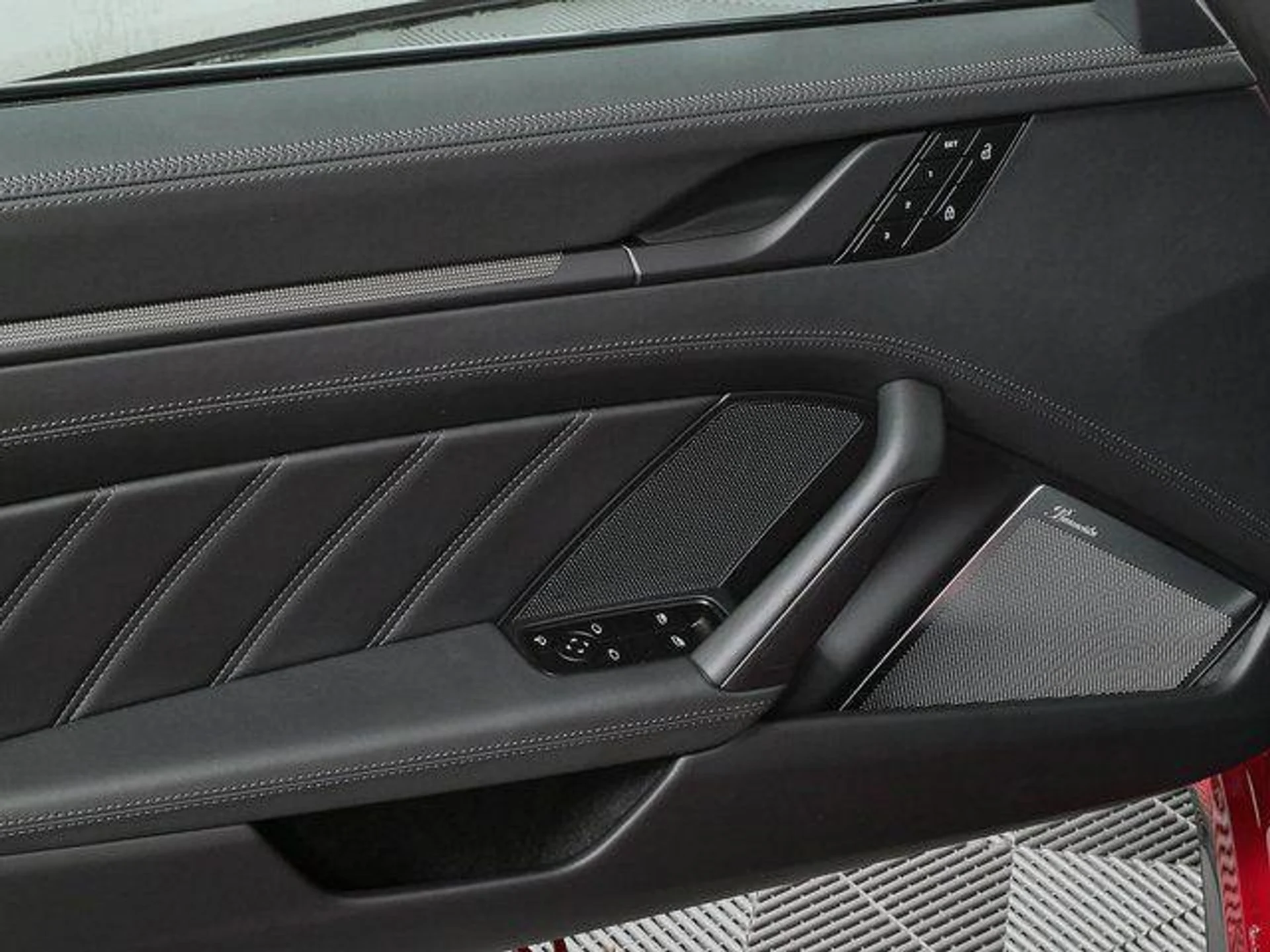 mph006_667474360_D7q_S_Xx61_WD_Nl_FCO_1w_Pktsn3h_Nq_U_de96e9b4b3