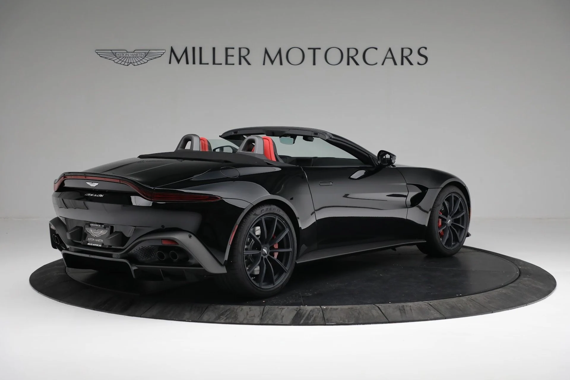 mph006_673811143_Used_2021_Aston_Martin_Vantage_Roadster_c8f2ff7098