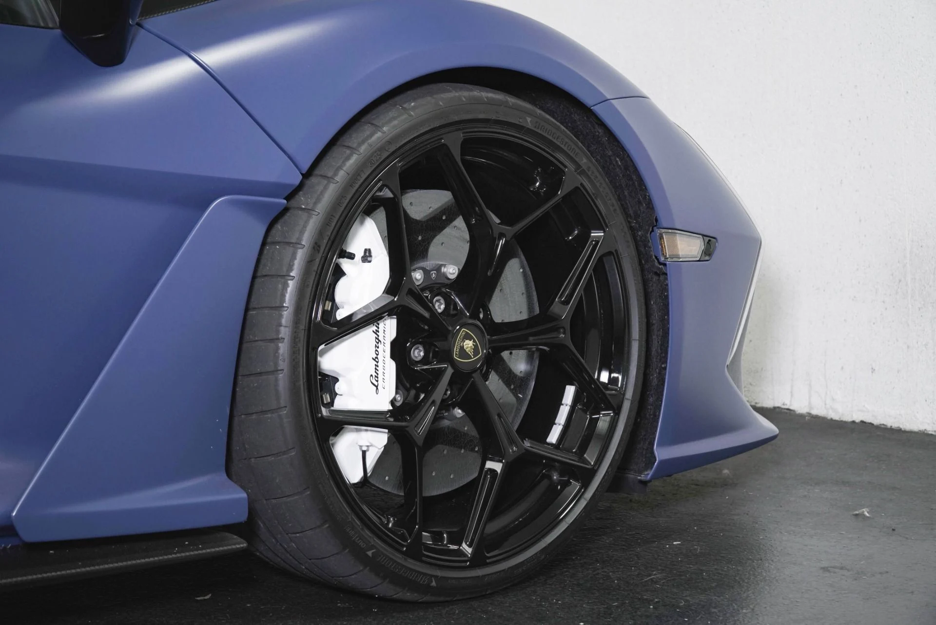 mph006_675391634_Used_2025_Lamborghini_Revuelto_1783106946_0c67d6469a