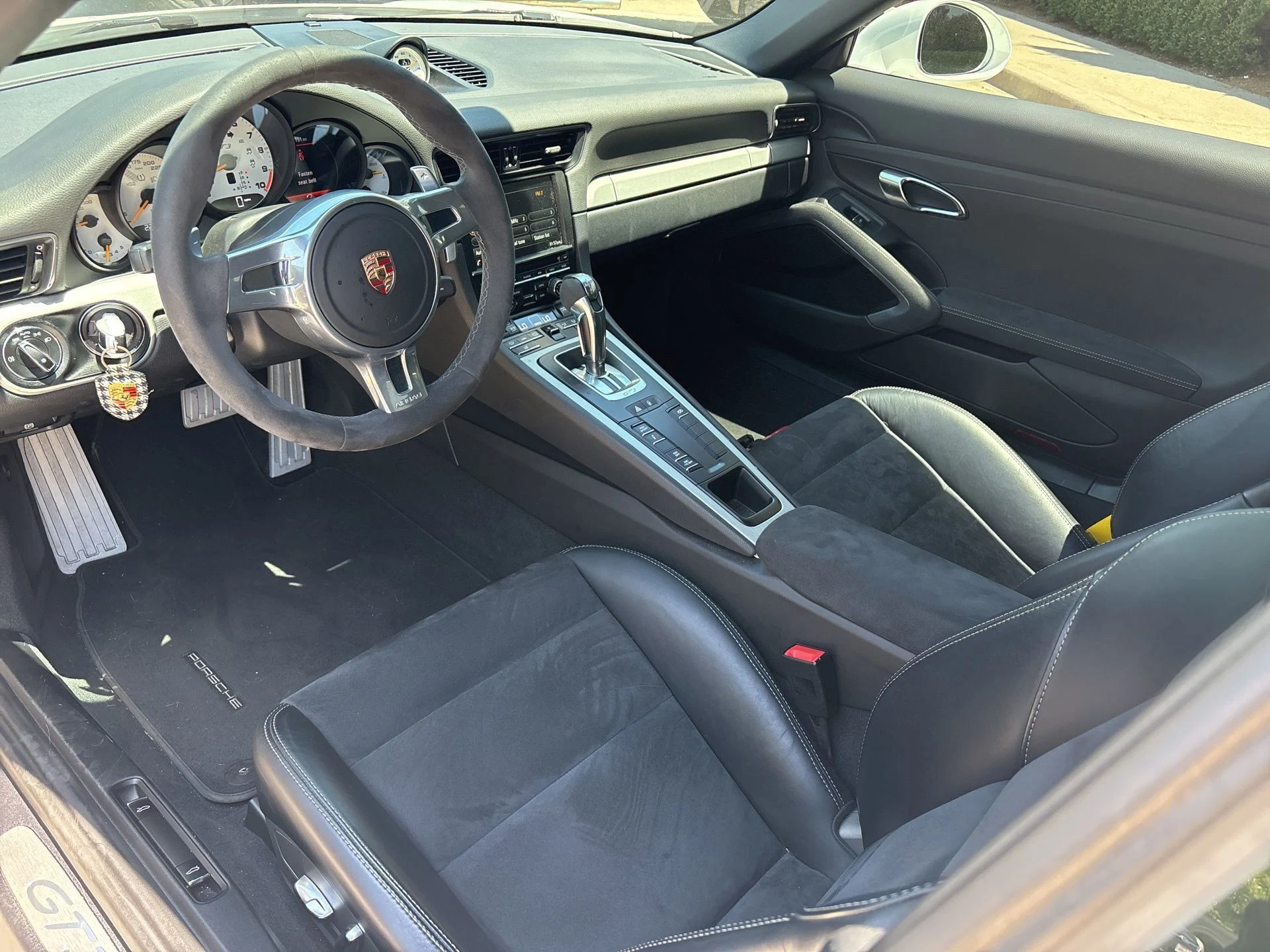 mph006_679002325_742f739a9f79952a6623eac0731b3a85x_6522bdf67d