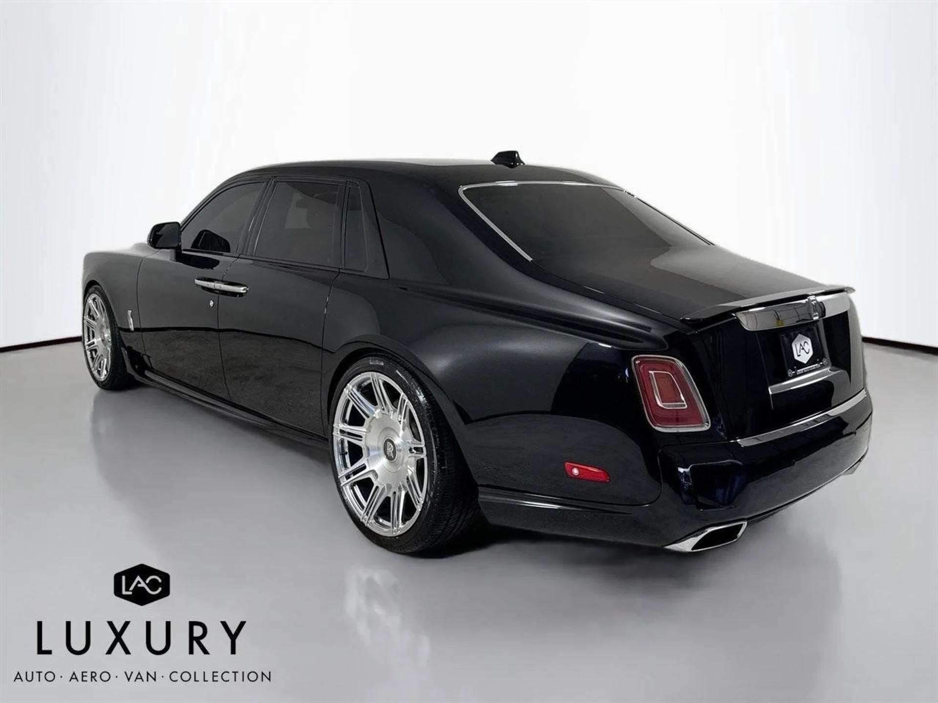 mph006_682889032_76f1f00f6de8cb75f52f7a1ed759fc38_690cfe1e45