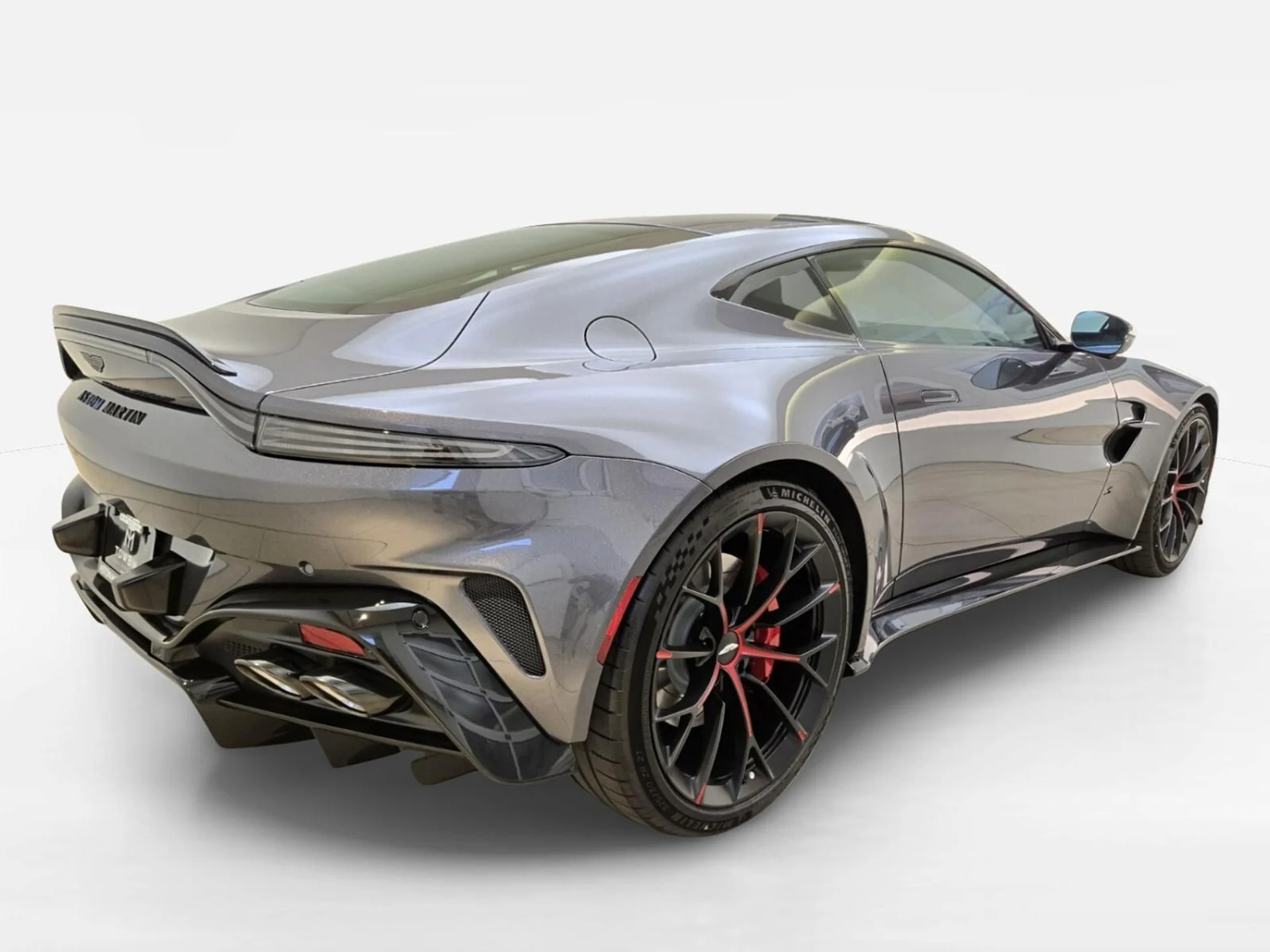 mph006_68338575_New_2026_Aston_Martin_Vantage_S_1786166332_bba22c165a