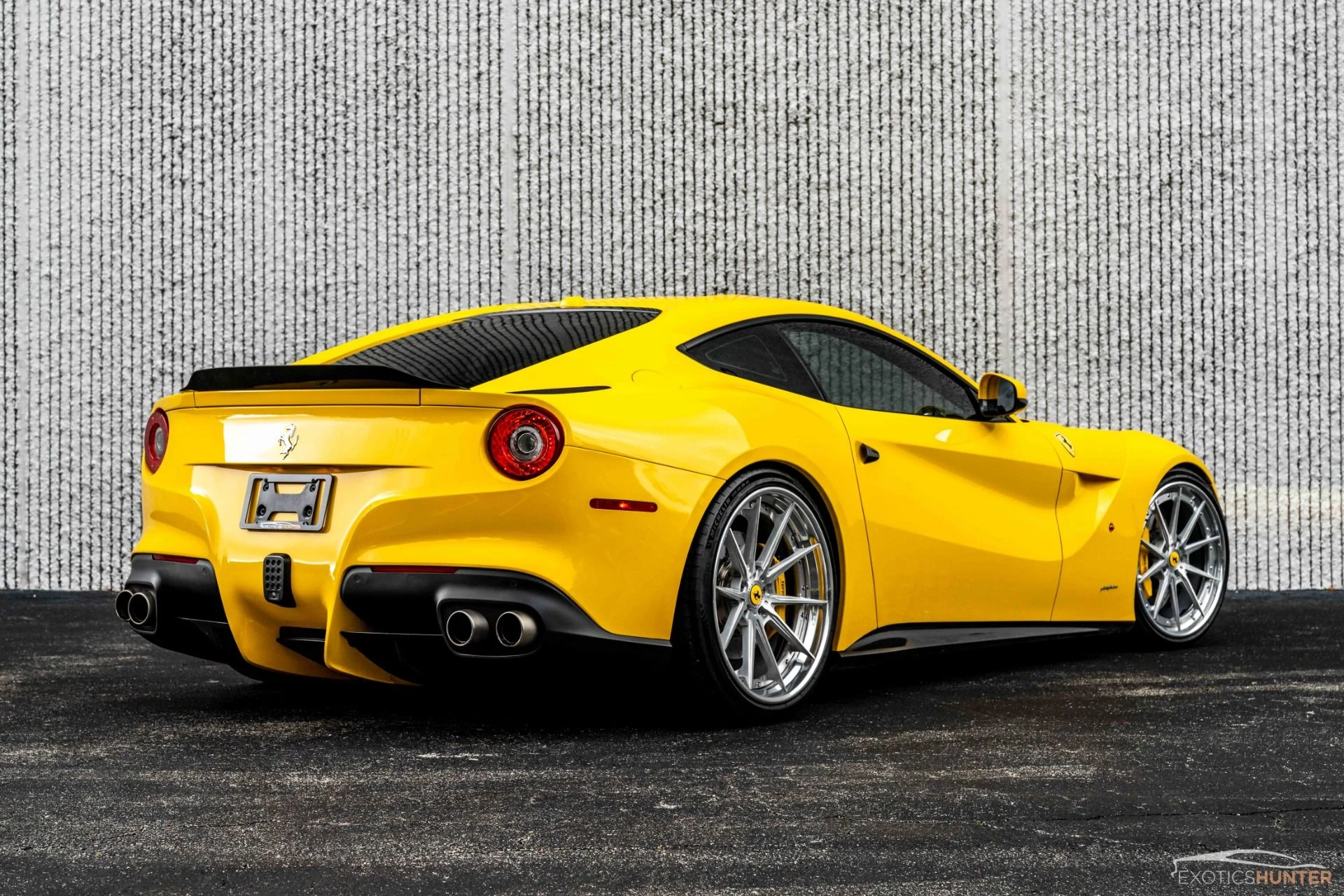 mph006_692891095_Used_2014_Ferrari_F12_Berlinetta_w_INSANE_428_K_MSRP_Pass_Display_Race_Seats_Strasse_Wheels_1786482146_ba70f41d21