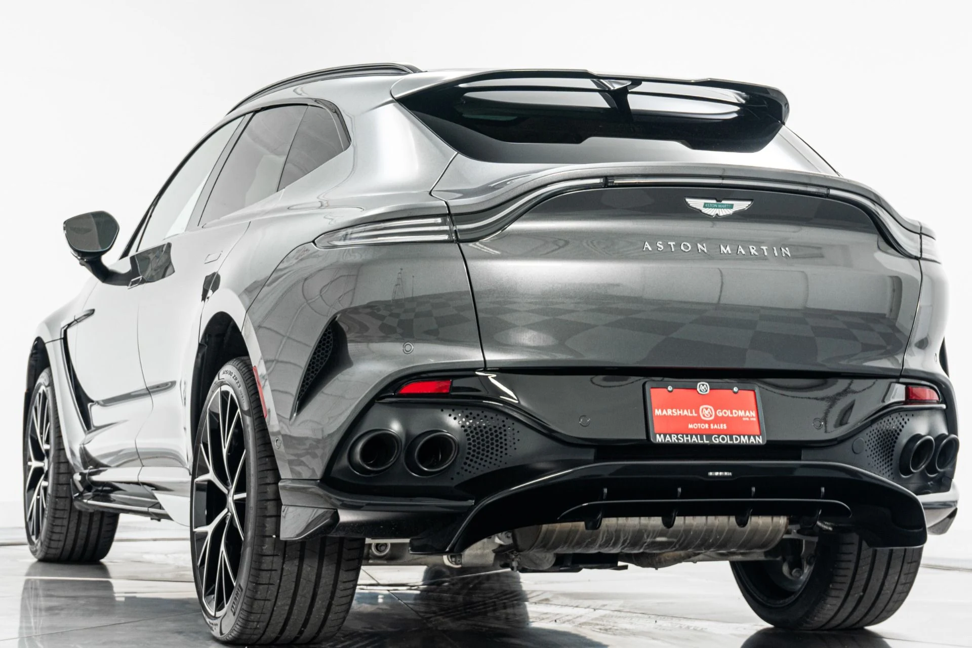 mph006_702873053_Used_2025_Aston_Martin_DBX_707_1780350121_3361d24df7