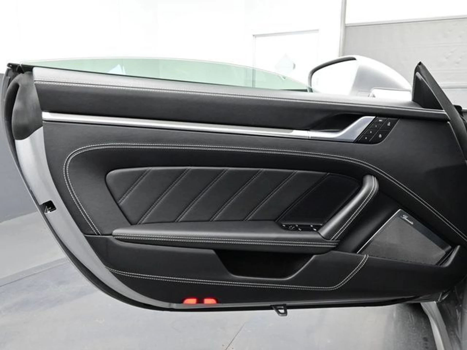 mph006_704041361_c6ba8a82978b0b8f6b761dc3f64724ddx_192f4bf714