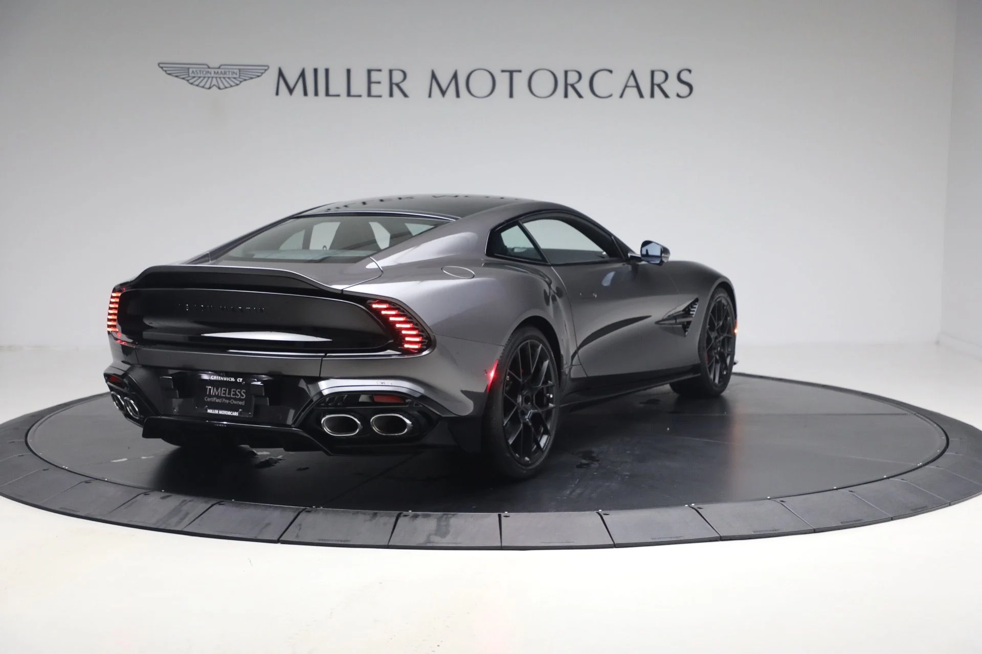 mph006_704435146_Used_2026_Aston_Martin_Vanquish_1787327465_80052389d3