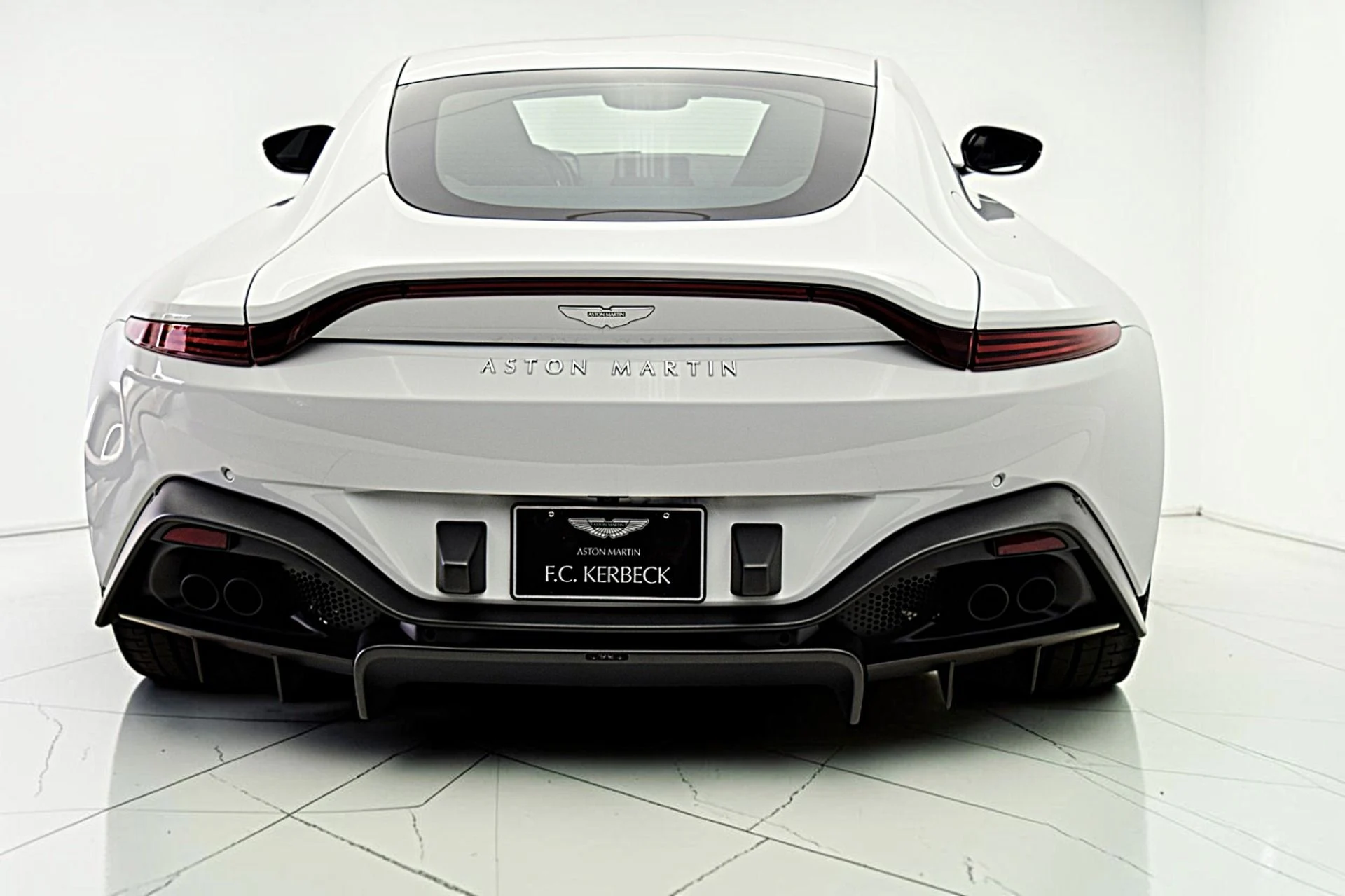 mph006_704493889_Used_2023_Aston_Martin_Vantage_Coupe_519cad7535