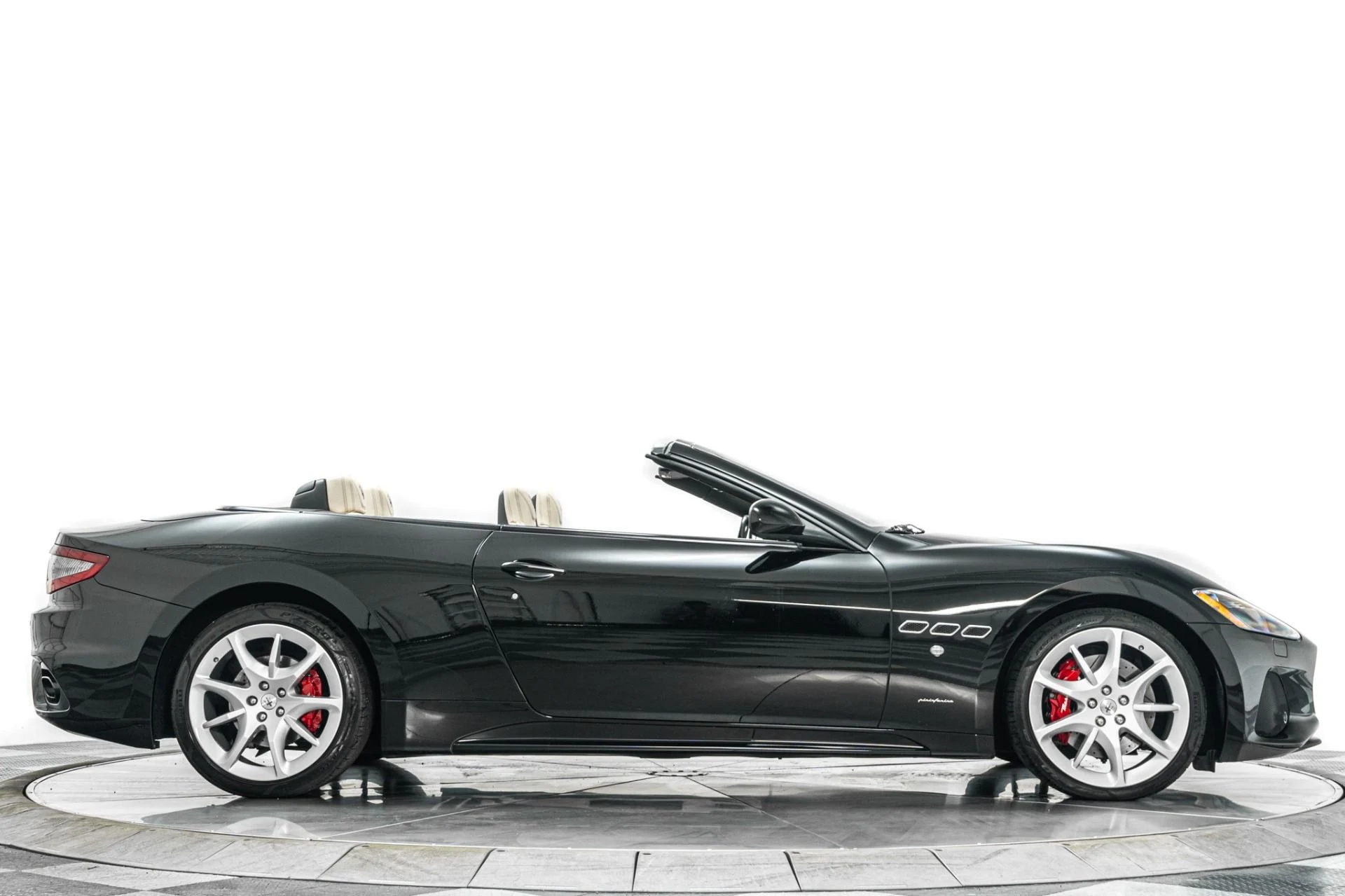 mph006_706169513_Used_2019_Maserati_Gran_Turismo_Sport_1783460106_77e3d30dae