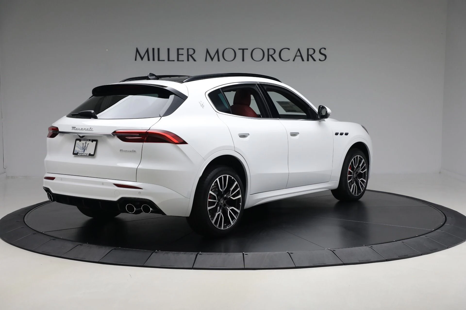 mph006_707207598_New_2025_Maserati_Grecale_4595b21c52