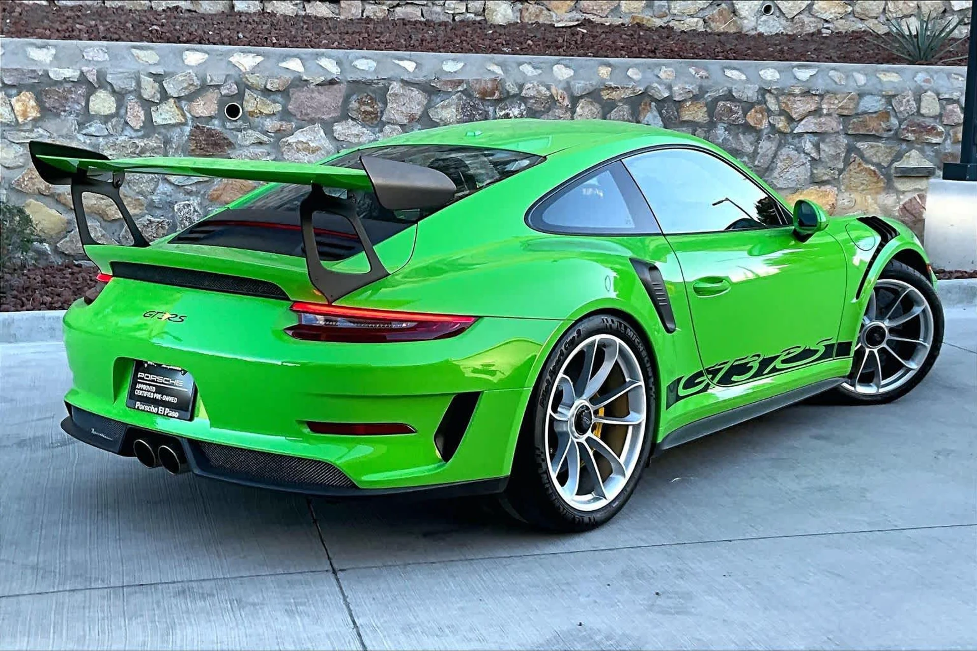 mph006_70844033_08903bd945475796e7fadfa6c1453aee_5ca82f515d