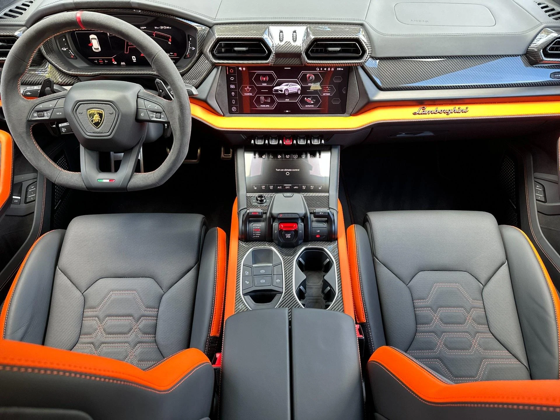 mph006_711704445_Used_2025_Lamborghini_Urus_SE_1755160811_0ed2669eb2