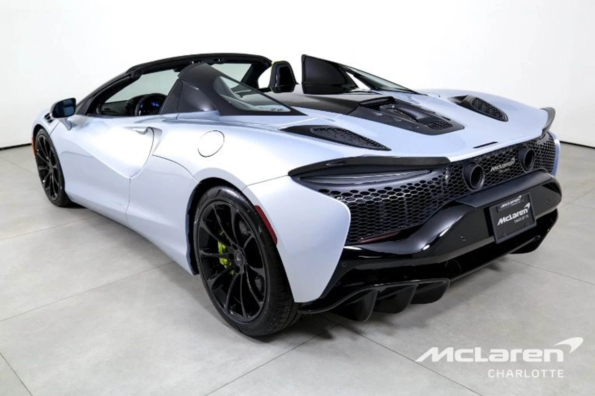 mph006_712824912_Used_2025_Mc_Laren_Artura_Spider_Tech_Lux_5fa74f0b59