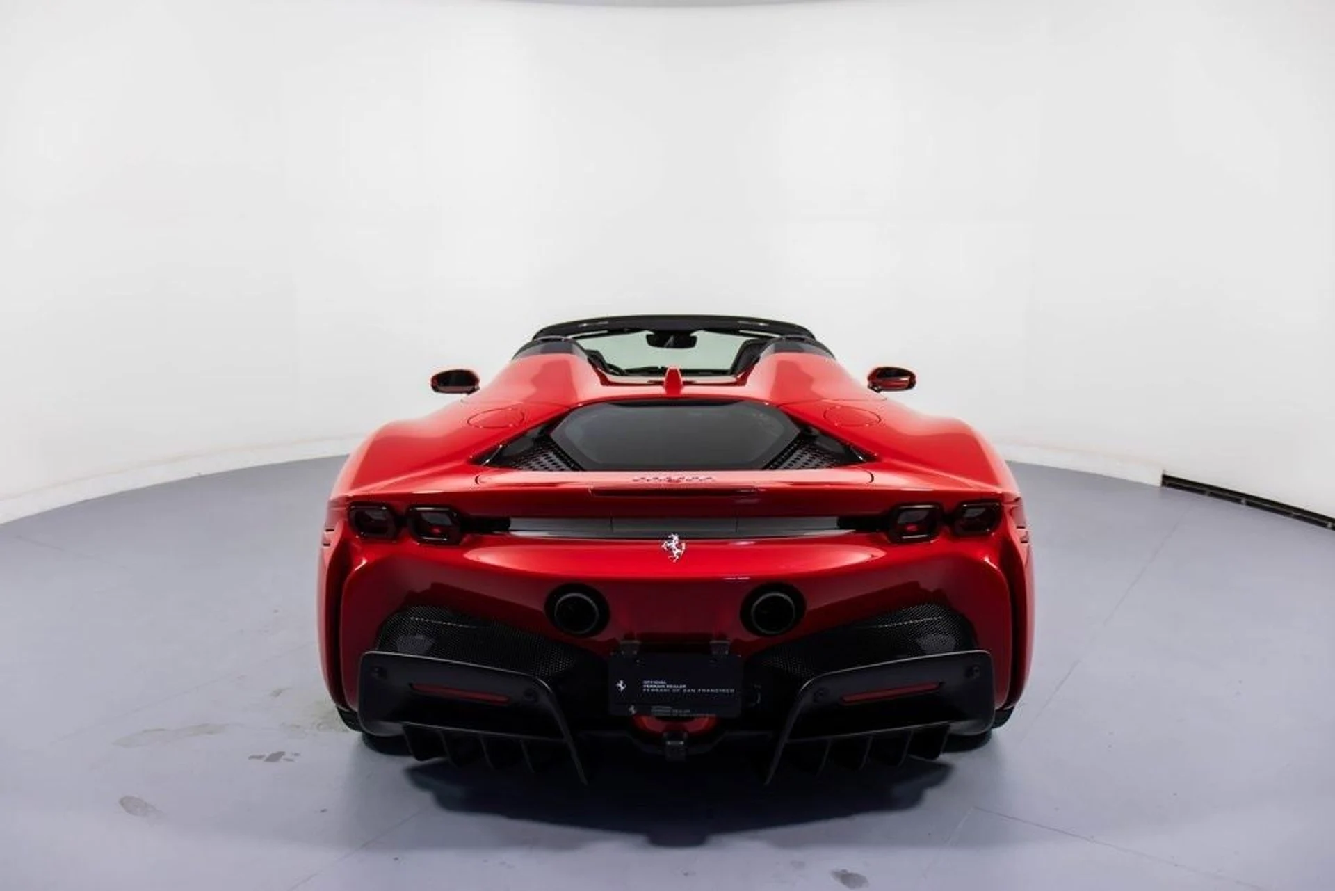 mph006_714658187_cc43267a940defba4c16730e29c100a2x_02096f542d