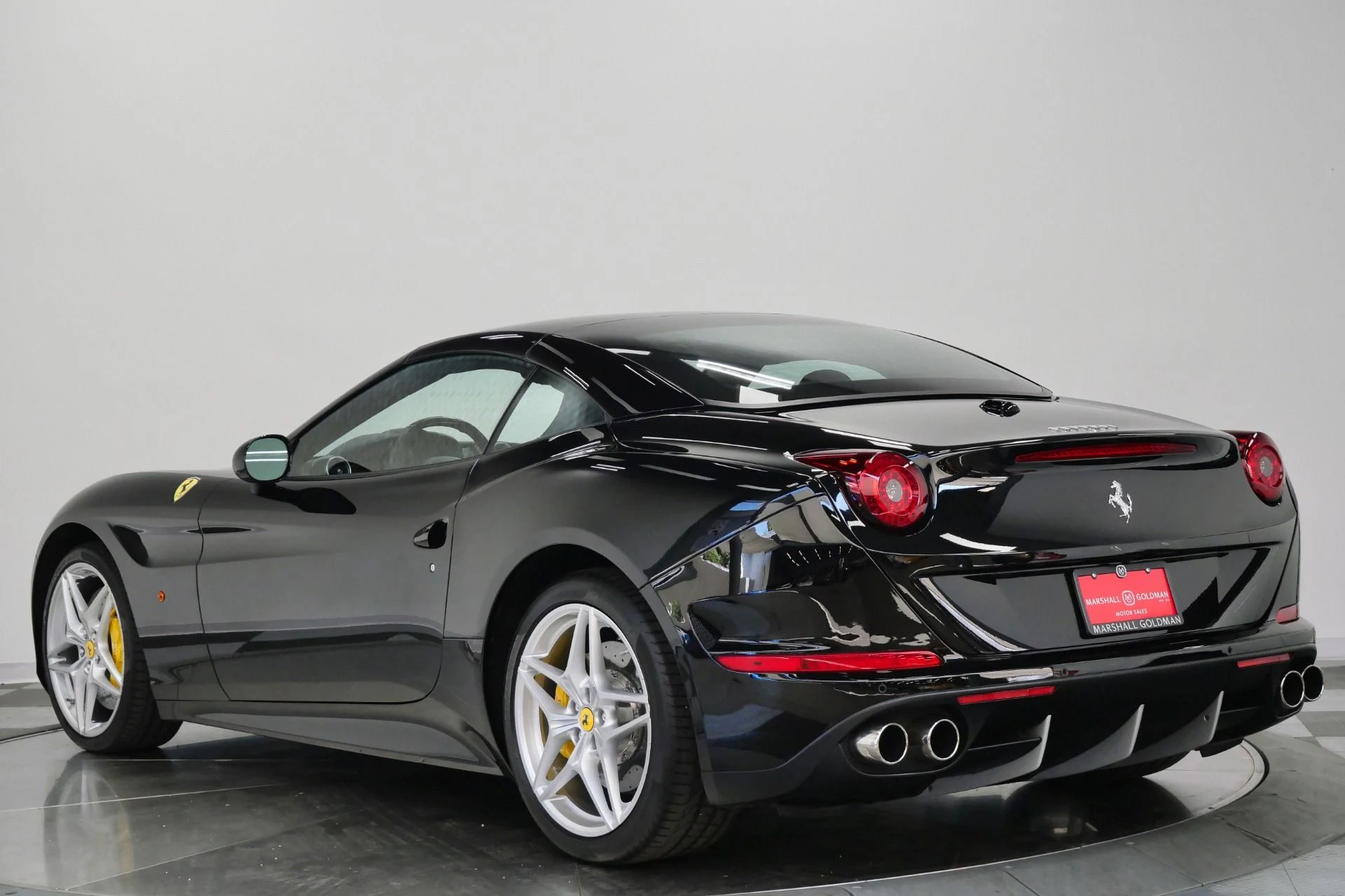mph006_720619742_Used_2015_Ferrari_California_T_Carbon_Fiber_Interior_Trim_Low_Miles_1778860408_47a7104877