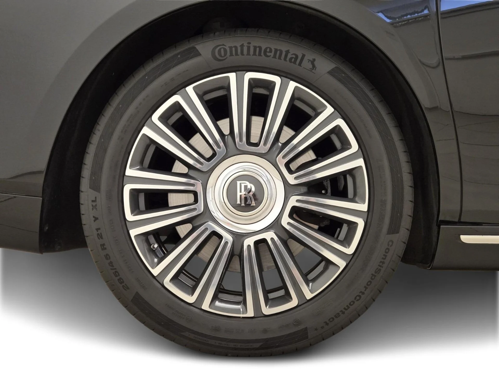 mph006_72739839_Used_2020_Rolls_Royce_Phantom_1759993922_18e84783a4