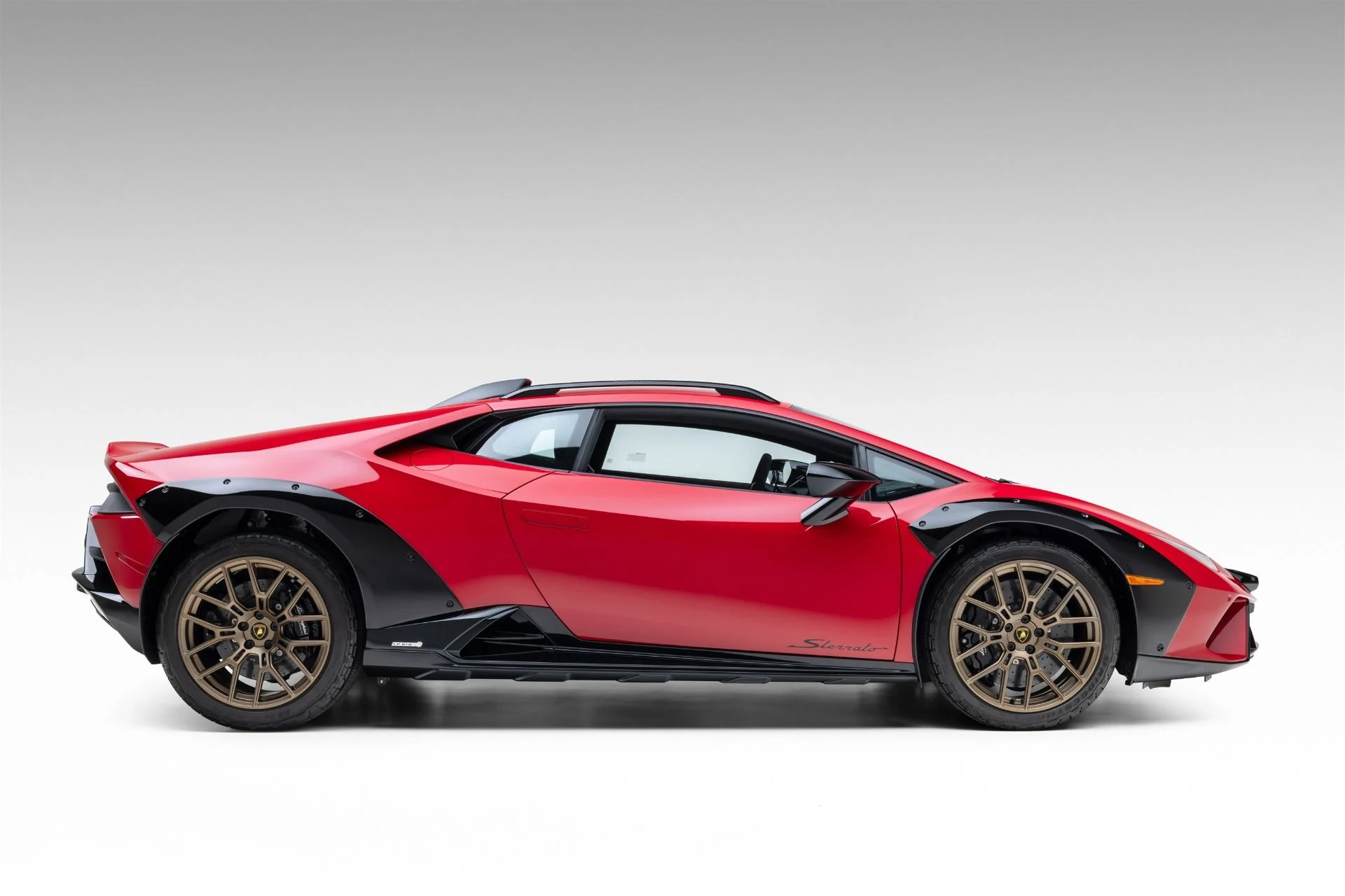 mph006_730946369_Used_2024_Lamborghini_Huracan_Sterrato_1765391926_b04c84b08b