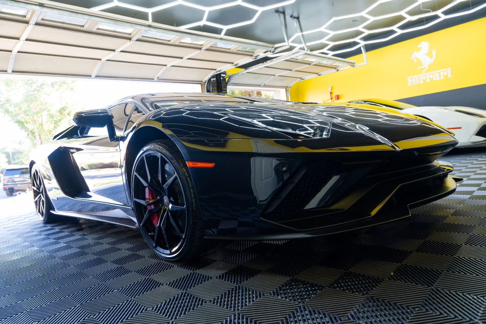 mph006_735725598_Used_2018_Lamborghini_Aventador_LP_740_4_S_1792436167_2b7dc5edb3