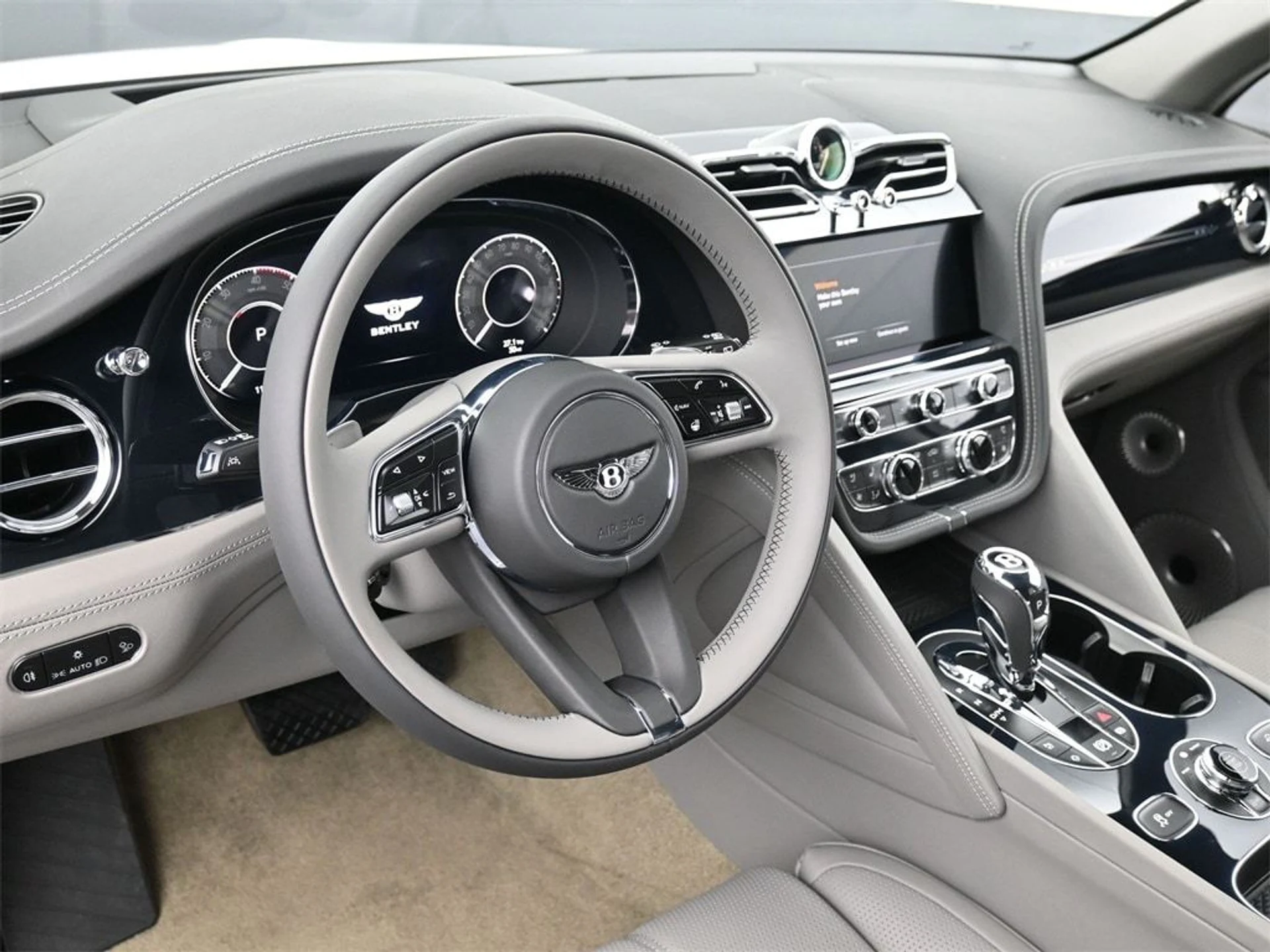 mph006_737551615_1719b0e17f8859bd7b0360005b78f9b9x_3330d4c133