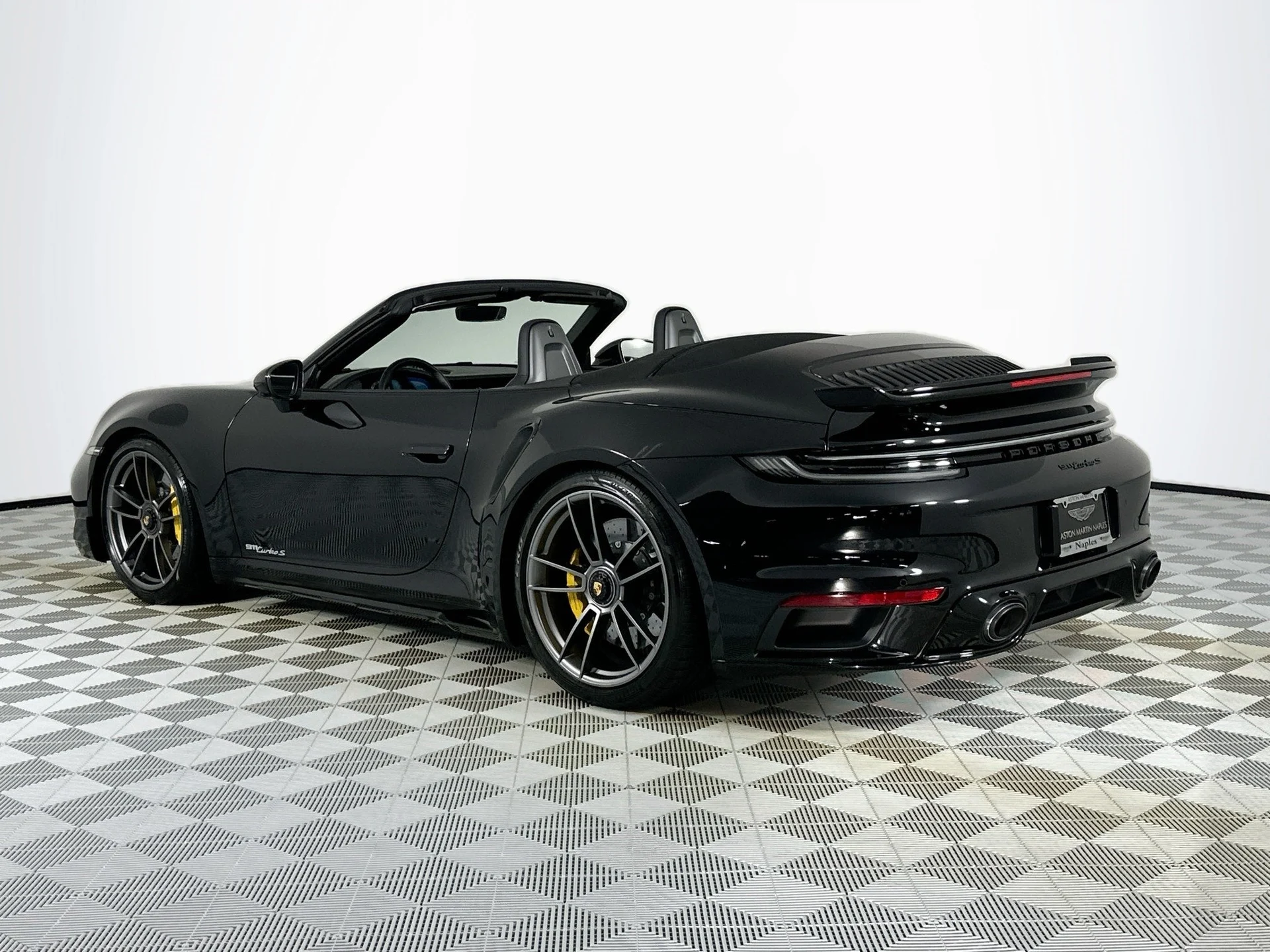 mph006_742851786_7_f3d034c83f