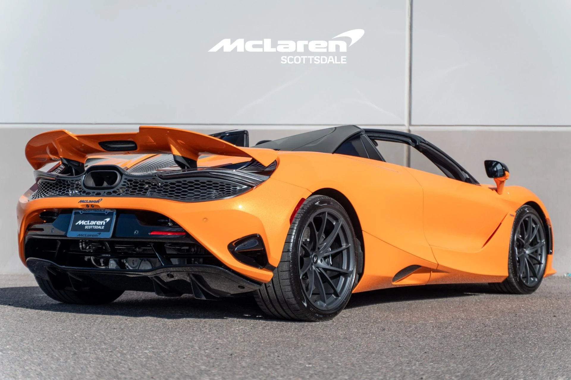 mph006_744321266_Used_2025_MCLAREN_750_S_1769881830_1e7a433c70