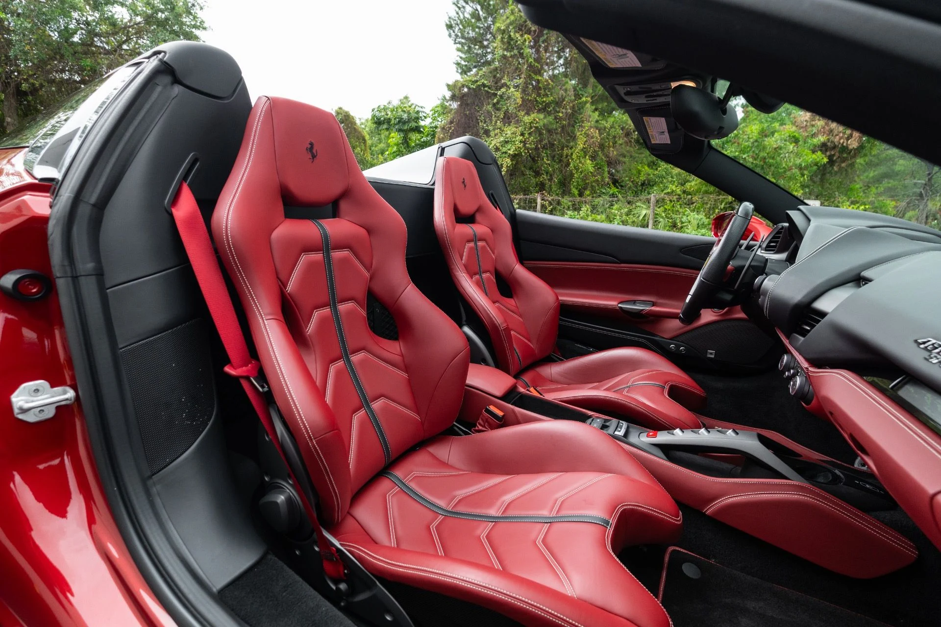 mph006_746918710_Used_2019_Ferrari_488_Spider_1775191452_3274516fb4