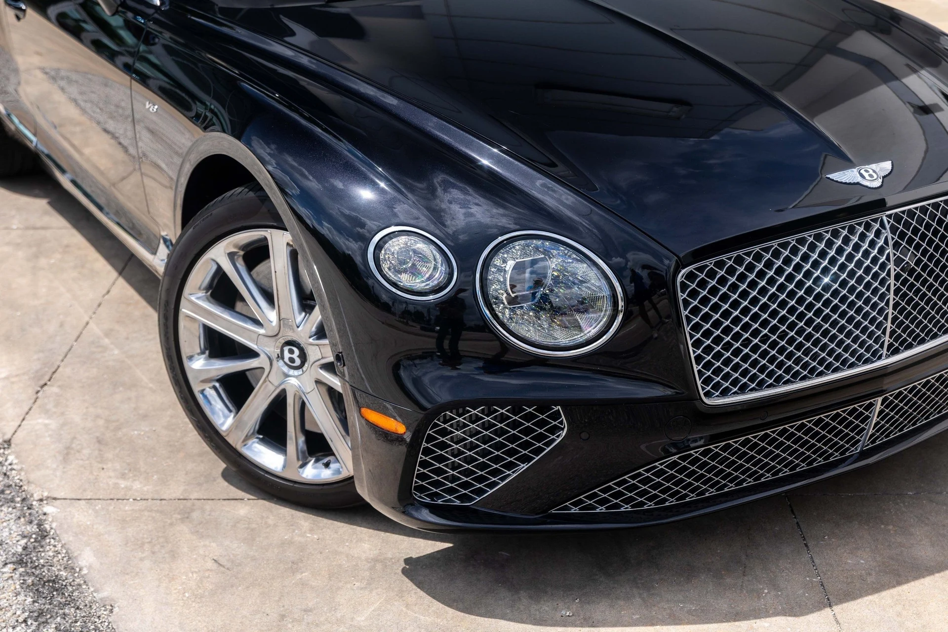 mph006_757539827_Hi_Tech_Luxury_Imports_LLC_SCBCG_2_ZG_6_NC_090901_image_6_1374064a69