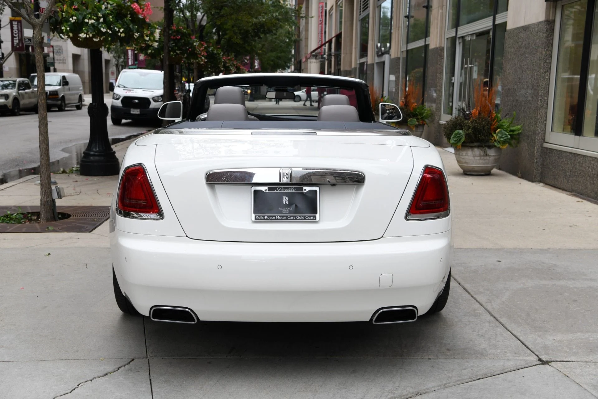 mph006_760314204_9708_p8_l_637cb954d8