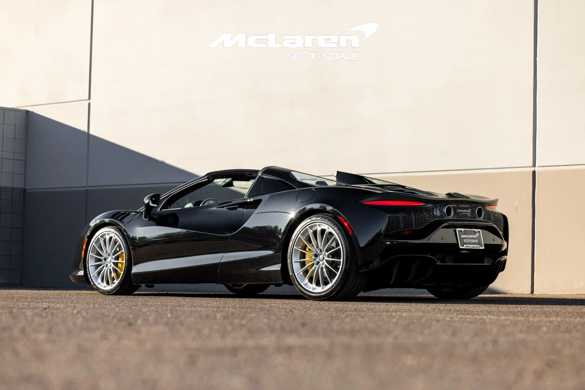 mph006_766718347_Used_2025_MCLAREN_ARTURA_Performance_1729876898_2cbb01cc8d