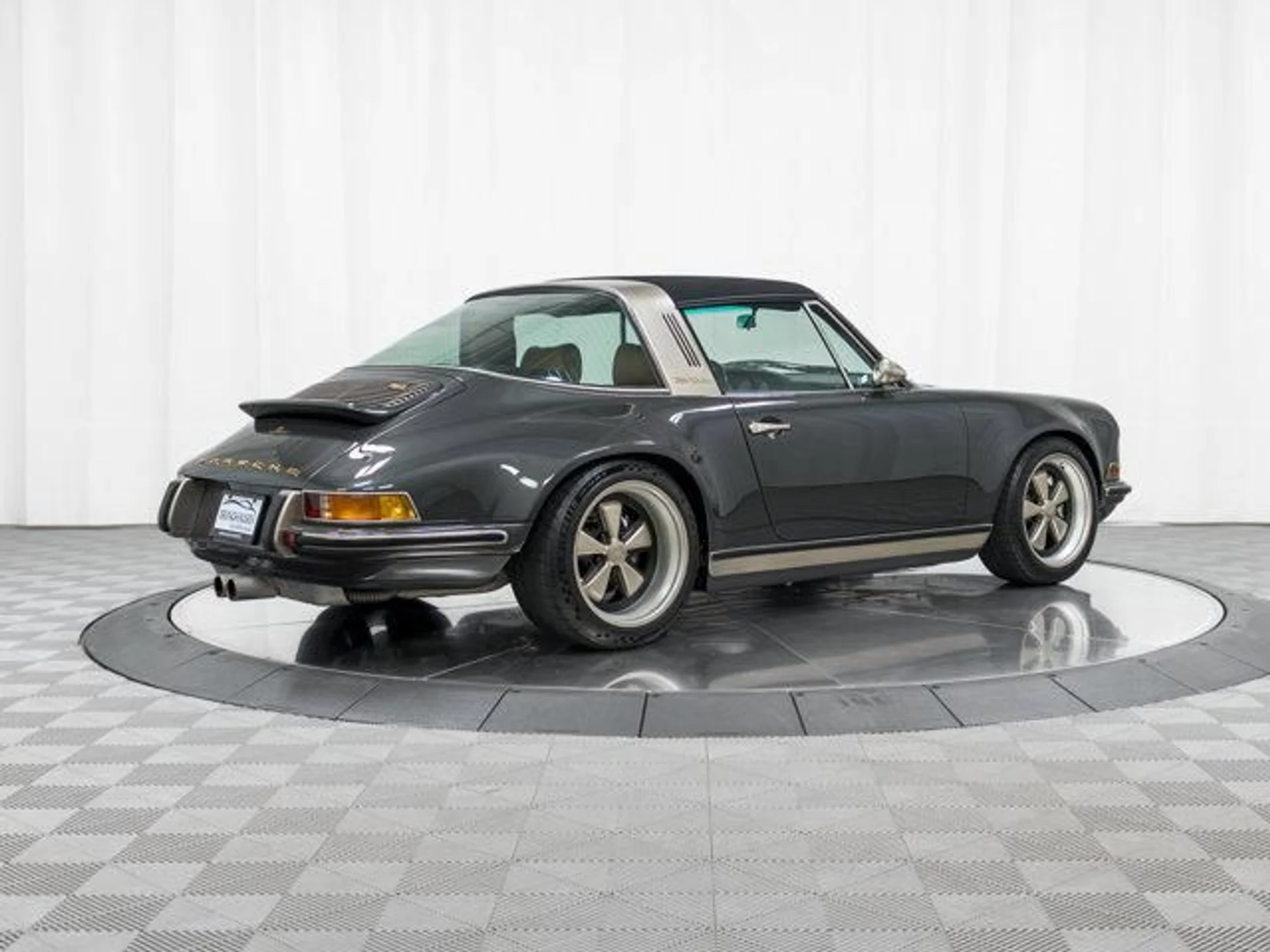 mph006_767475031_J7_Klr_C_dns_SC_Awb_Fha_CBN_6n_MDY_298759076e