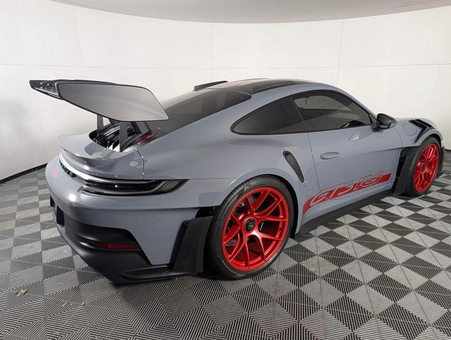 mph006_774731855_q2e_Zm_A_Lk_p_Uh1_Ep_VJ_m_Mu_Giry2s_4aaf2a2c8d