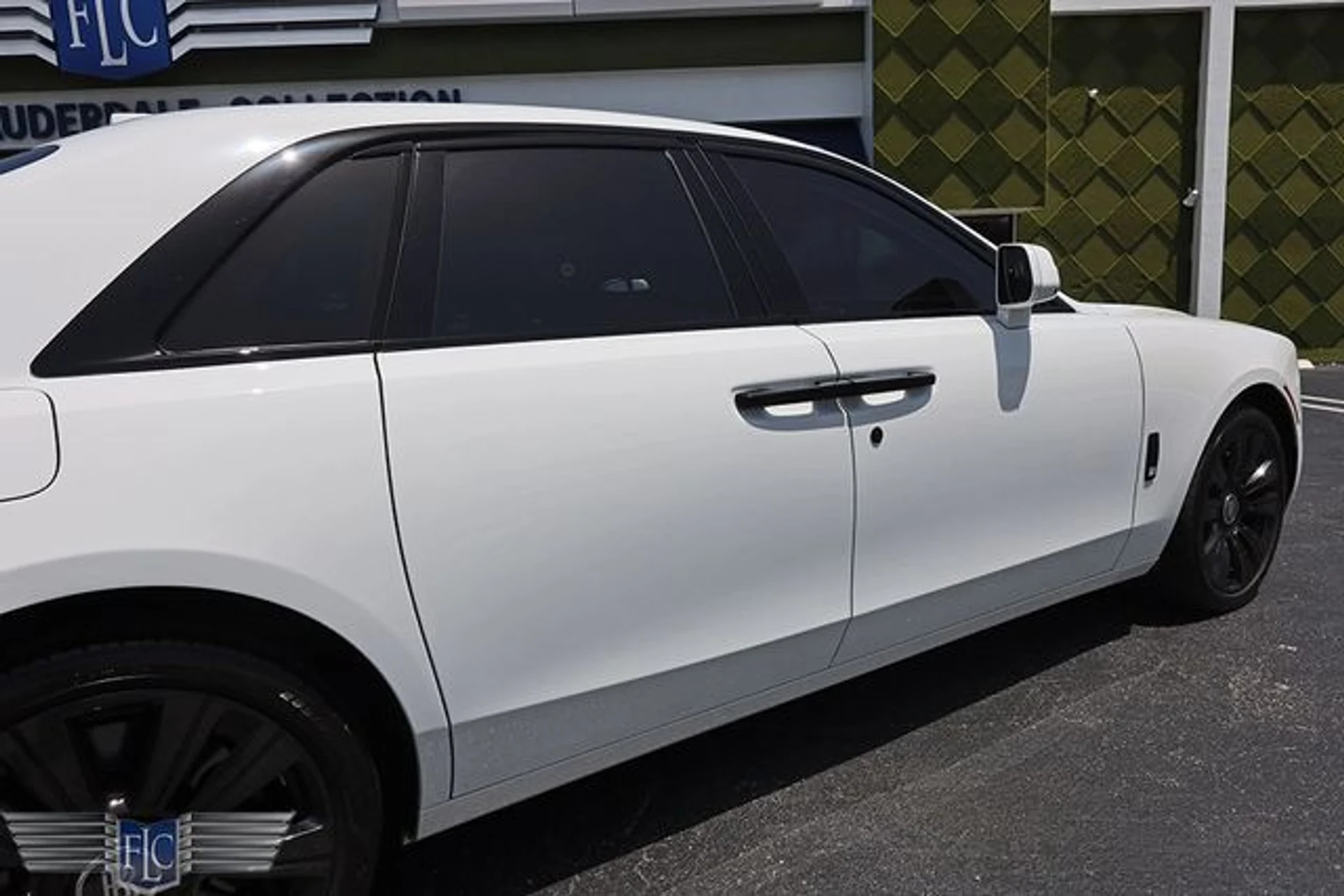 mph006_775876317_used_2024_rolls_royce_ghost_sedan_6305_23068311_11_640_ae10ebdf25